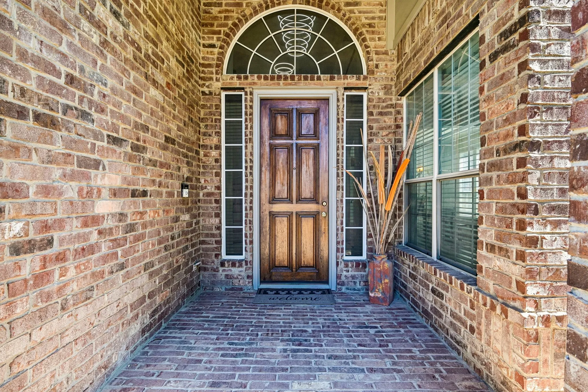 Single Family Residence For Sale in Collin County , 810 Driftwood Drive, Murphy, Texas 75094, 5 Bedroom, 4 Bathroom, 3 Garage spaces, 4,730 Sqft, built in 2002, mls#21406420, Real Estate Agent in Murphy, Homes For Sale in Collin county, Homes For Sale in Murphy, Realtor in Murphy Texas, Real Estate Brokerage Independent Realty Texas, Luminita Cordes Realtor