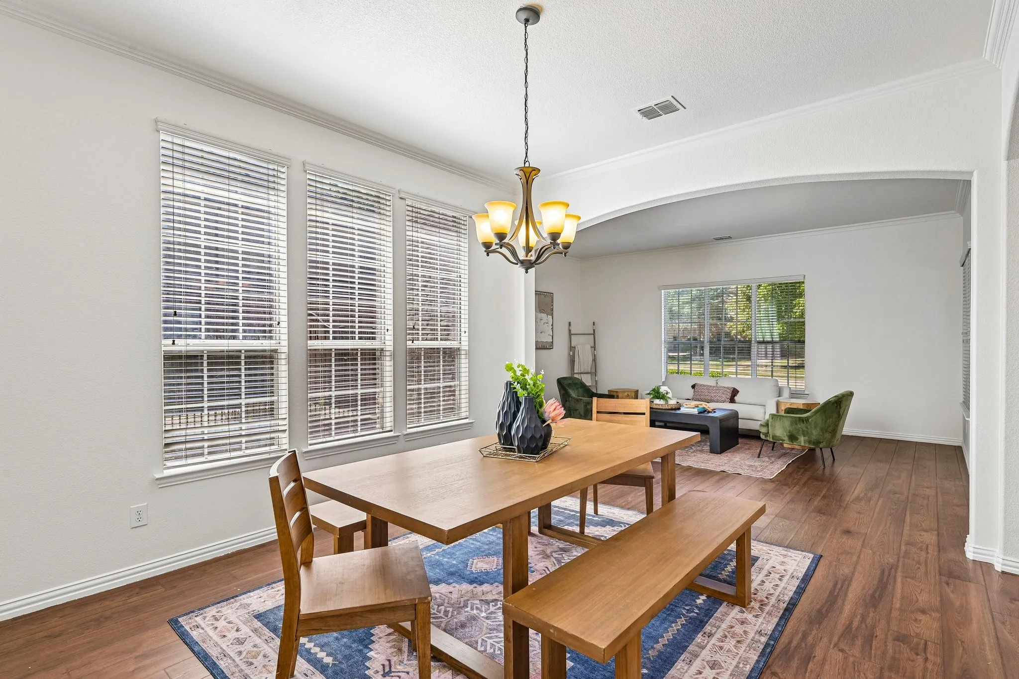 Single Family Residence For Sale in Collin County , 810 Driftwood Drive, Murphy, Texas 75094, 5 Bedroom, 4 Bathroom, 3 Garage spaces, 4,730 Sqft, built in 2002, mls#21406420, Real Estate Agent in Murphy, Homes For Sale in Collin county, Homes For Sale in Murphy, Realtor in Murphy Texas, Real Estate Brokerage Independent Realty Texas, Luminita Cordes Realtor