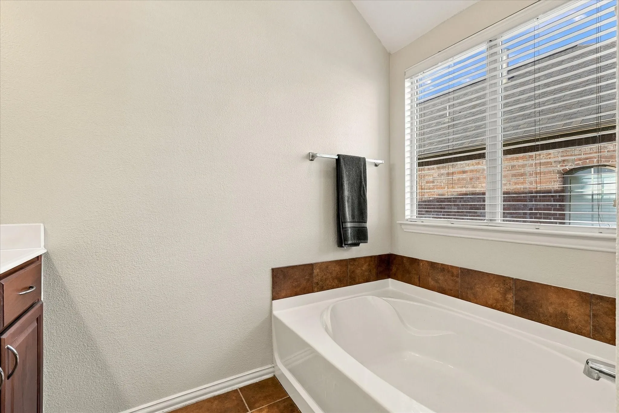 Single Family Residence For Sale in Collin County , 10621 Matador Drive, Mc Kinney, Texas 75072, 4 Bedroom, 3 Bathroom, 2 Garage spaces, 2,746 Sqft, built in 2010, mls#21405243, Real Estate Agent in Mc Kinney, Homes For Sale in Collin county, Homes For Sale in Mc Kinney, Realtor in Mc Kinney Texas, Real Estate Brokerage Independent Realty Texas, Luminita Cordes Realtor