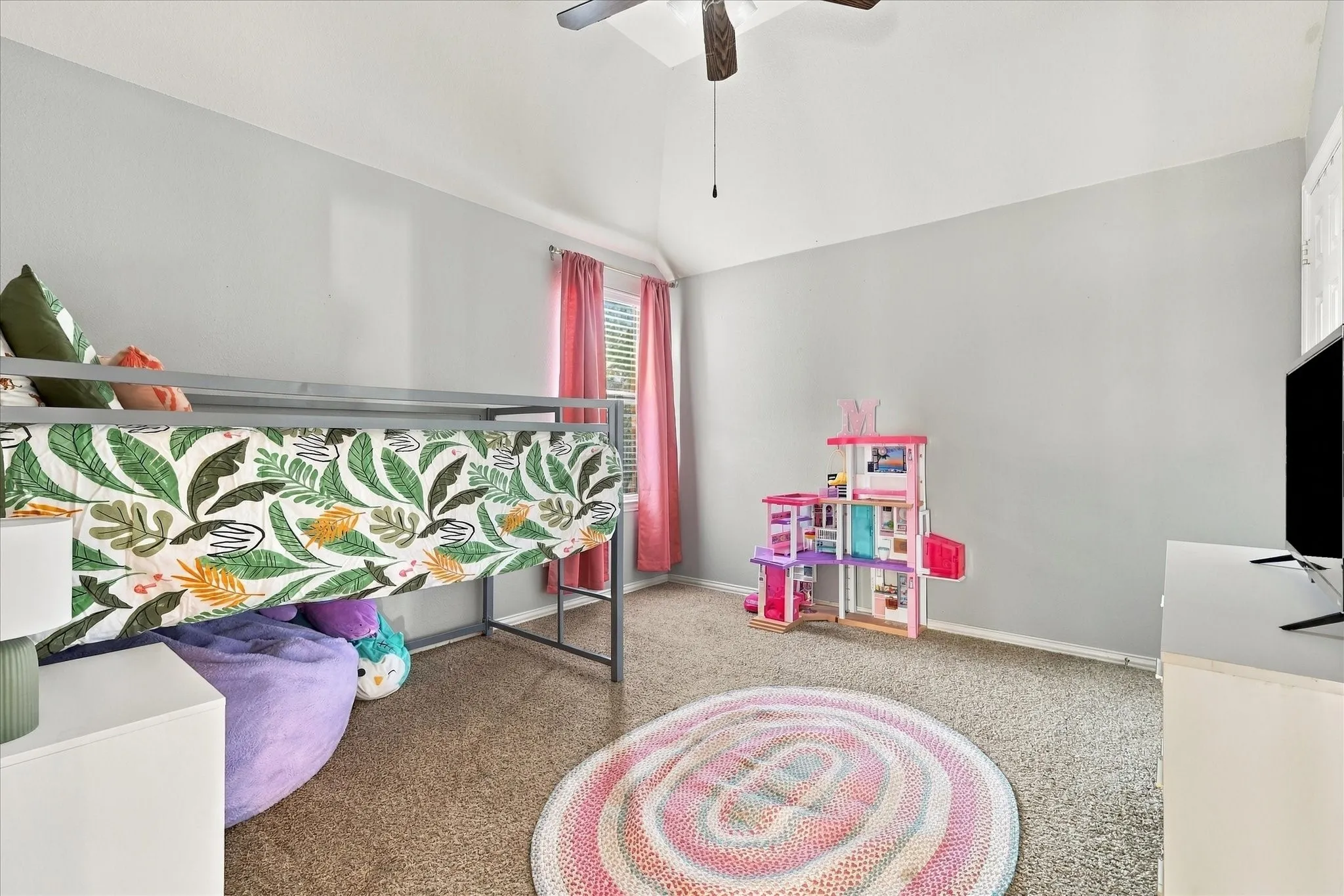 Single Family Residence For Sale in Collin County , 10621 Matador Drive, Mc Kinney, Texas 75072, 4 Bedroom, 3 Bathroom, 2 Garage spaces, 2,746 Sqft, built in 2010, mls#21405243, Real Estate Agent in Mc Kinney, Homes For Sale in Collin county, Homes For Sale in Mc Kinney, Realtor in Mc Kinney Texas, Real Estate Brokerage Independent Realty Texas, Luminita Cordes Realtor