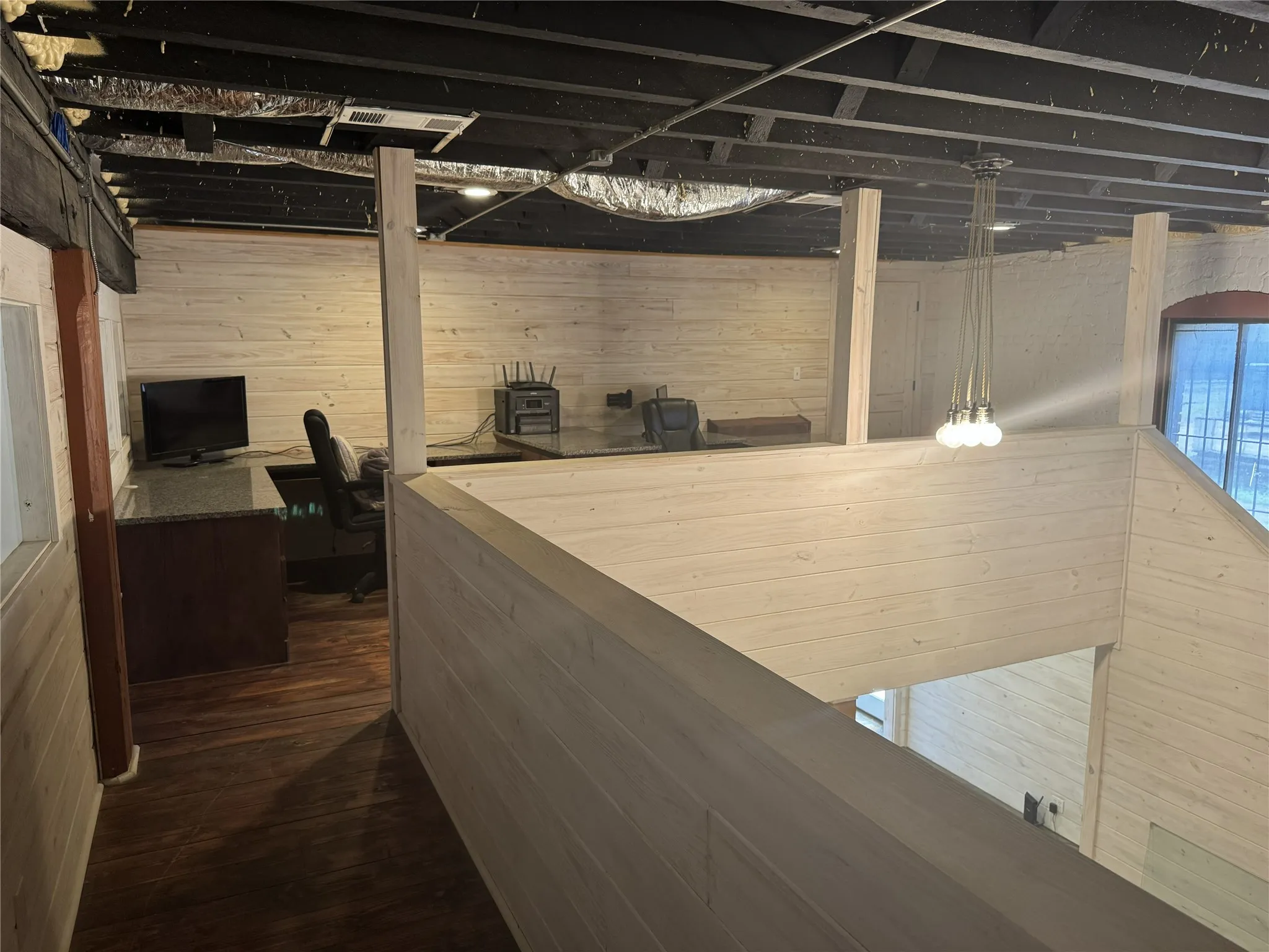 Business For Rent in Grayson County , 110 S Houston Avenue I, Denison, Texas 75021, 0, 0, Garage spaces, 0 Sqft, built in 1900, mls#21406437, Real Estate Agent in Denison, Homes For Rent in Grayson county, Homes For Rent in Denison, Realtor in Denison Texas, Real Estate Brokerage Independent Realty Texas, Luminita Cordes Realtor