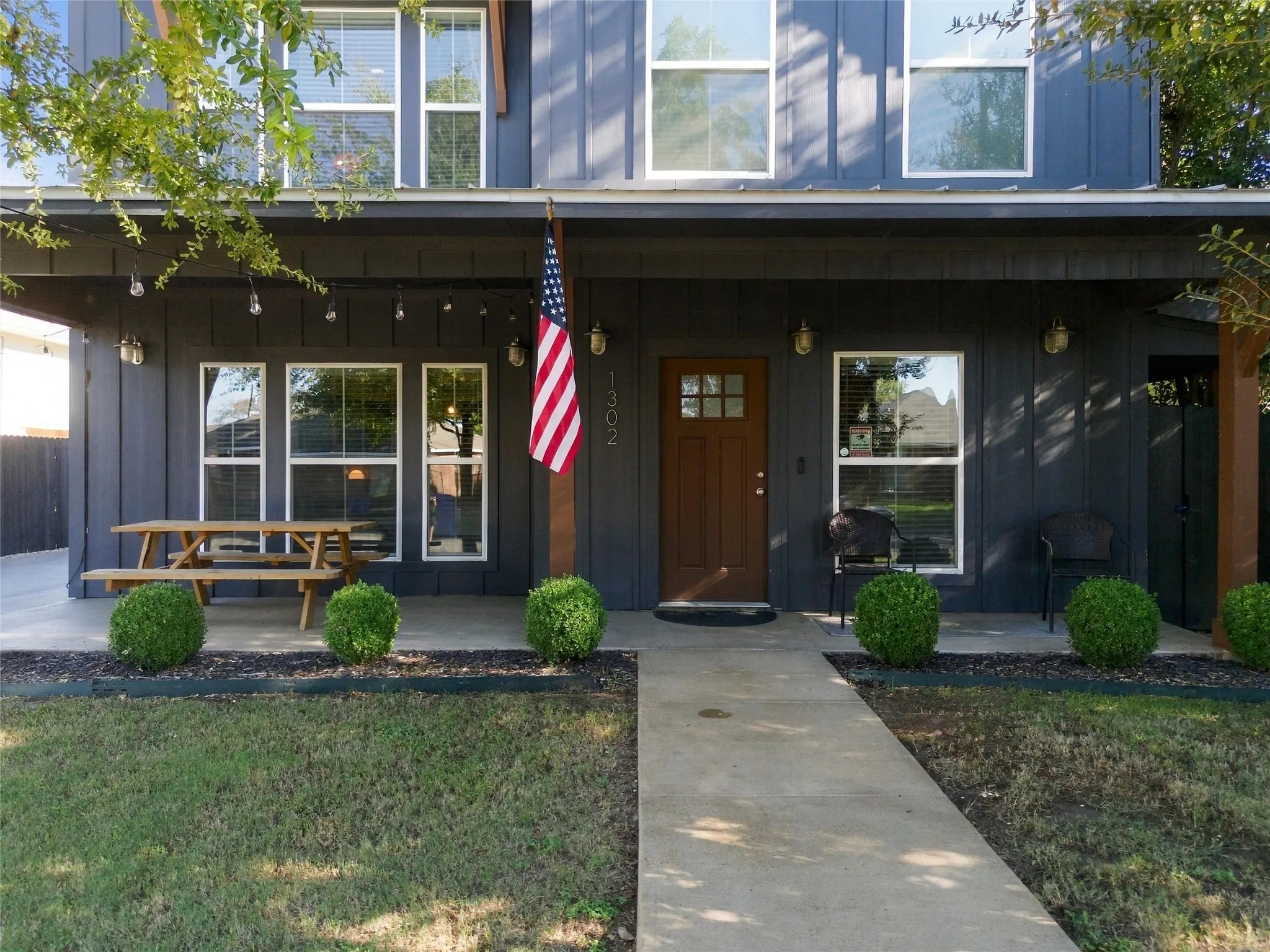 Single Family Residence For Sale in Mc Lennan County , 1302 Bagby Avenue, Waco, Texas 76706, 5 Bedroom, 6 Bathroom, Garage spaces, 2,560 Sqft, built in 2017, mls#21406428, Real Estate Agent in Waco, Homes For Sale in Mc Lennan county, Homes For Sale in Waco, Realtor in Waco Texas, Real Estate Brokerage Independent Realty Texas, Luminita Cordes Realtor