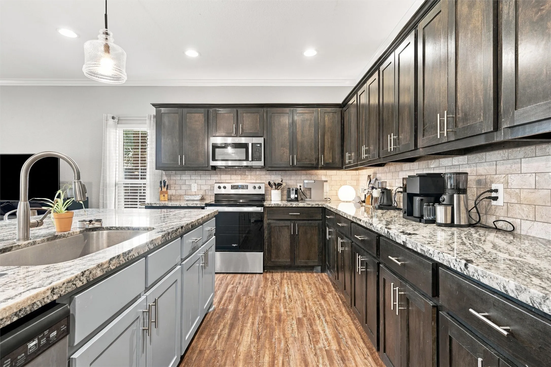 Single Family Residence For Sale in Mc Lennan County , 1302 Bagby Avenue, Waco, Texas 76706, 5 Bedroom, 6 Bathroom, Garage spaces, 2,560 Sqft, built in 2017, mls#21406428, Real Estate Agent in Waco, Homes For Sale in Mc Lennan county, Homes For Sale in Waco, Realtor in Waco Texas, Real Estate Brokerage Independent Realty Texas, Luminita Cordes Realtor