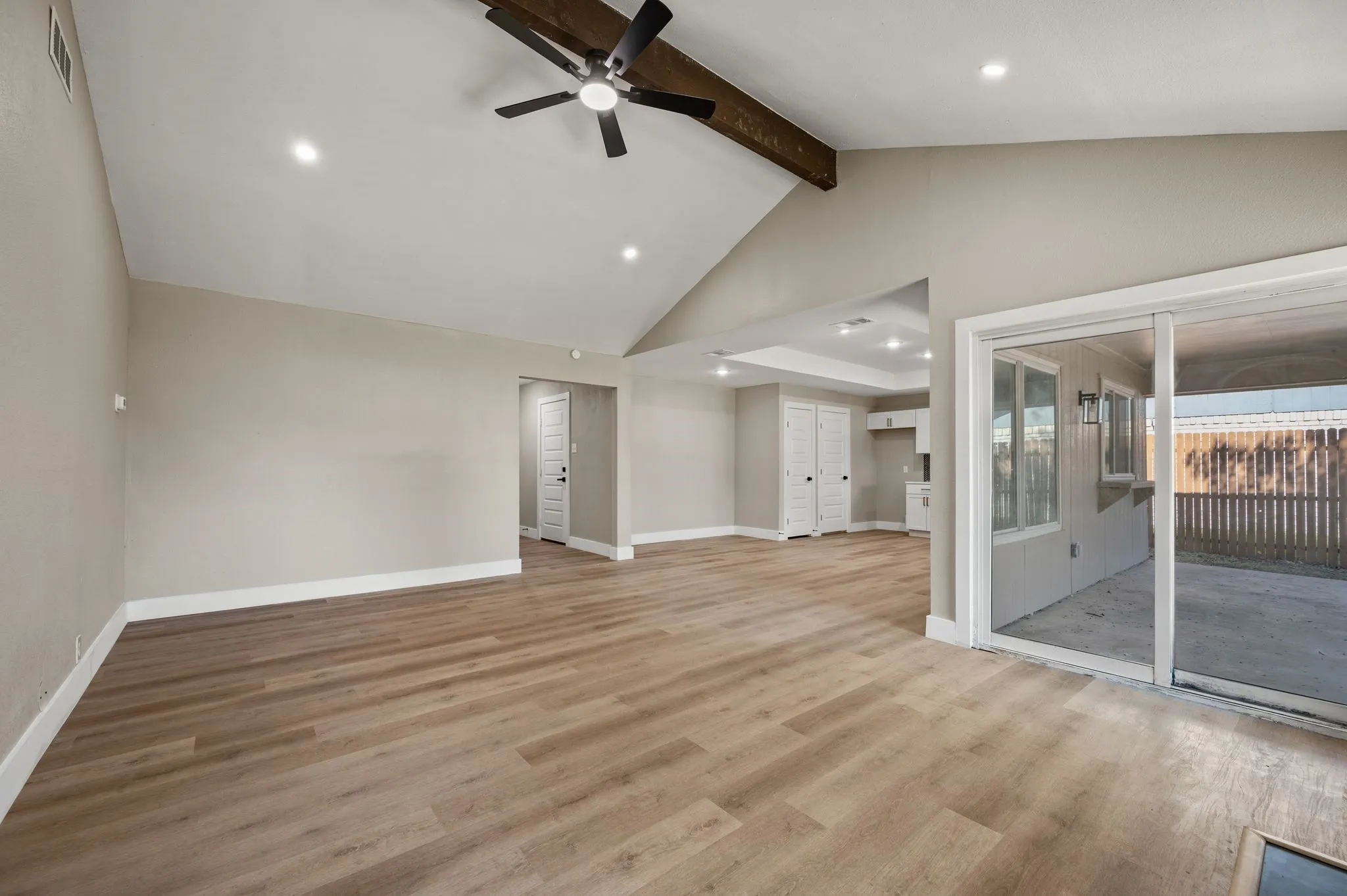 Single Family Residence For Sale in Tarrant County , 7512 Clover Lane, Watauga, Texas 76148, 3 Bedroom, 2 Bathroom, 2 Garage spaces, 1,340 Sqft, built in 1979, mls#21406076, Real Estate Agent in Watauga, Homes For Sale in Tarrant county, Homes For Sale in Watauga, Realtor in Watauga Texas, Real Estate Brokerage Independent Realty Texas, Luminita Cordes Realtor