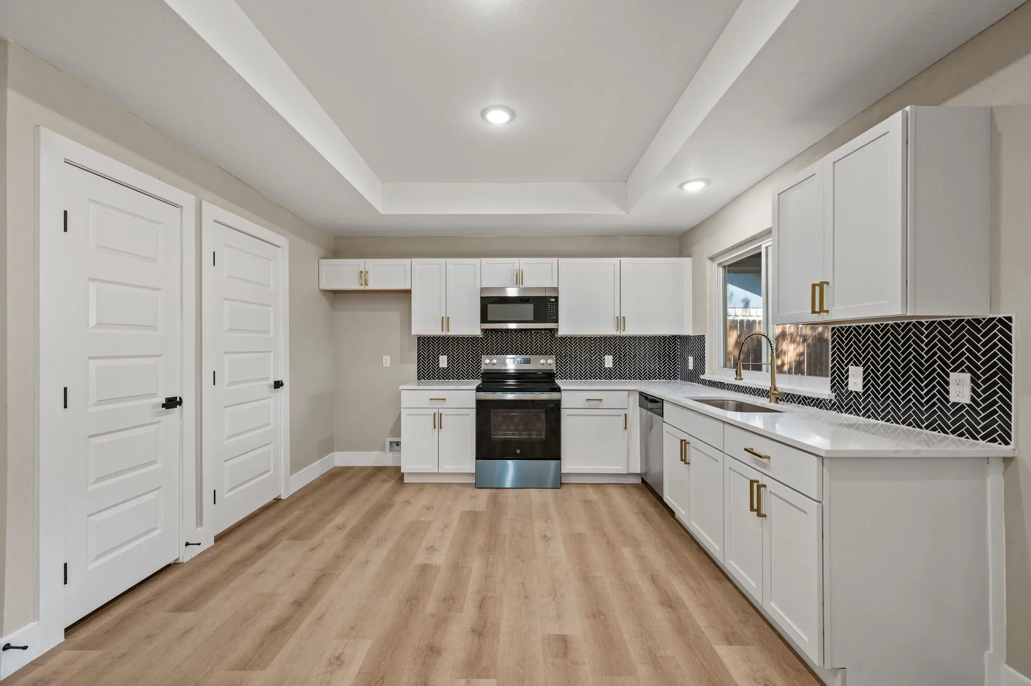 Single Family Residence For Sale in Tarrant County , 7512 Clover Lane, Watauga, Texas 76148, 3 Bedroom, 2 Bathroom, 2 Garage spaces, 1,340 Sqft, built in 1979, mls#21406076, Real Estate Agent in Watauga, Homes For Sale in Tarrant county, Homes For Sale in Watauga, Realtor in Watauga Texas, Real Estate Brokerage Independent Realty Texas, Luminita Cordes Realtor