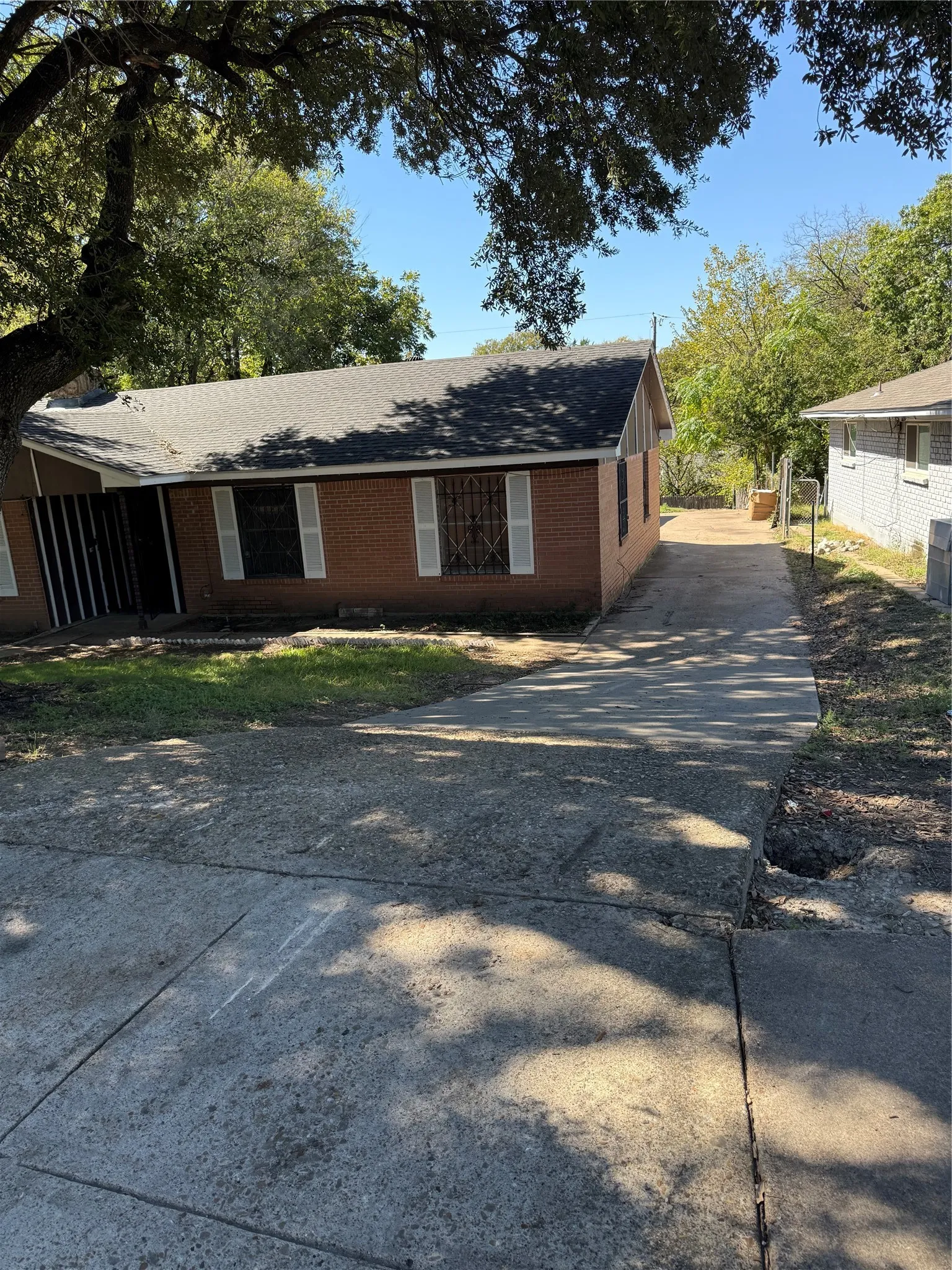 Single Family Residence For Sale in Dallas County , 6645 Racine Drive, Dallas, Texas 75232, 3 Bedroom, 2 Bathroom, 2 Garage spaces, 1,341 Sqft, built in 1969, mls#21403809, Real Estate Agent in Dallas, Homes For Sale in Dallas county, Homes For Sale in Dallas, Realtor in Dallas Texas, Real Estate Brokerage Independent Realty Texas, Luminita Cordes Realtor