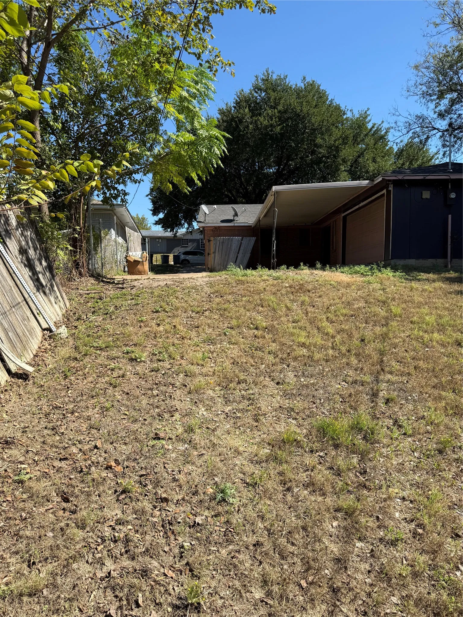 Single Family Residence For Sale in Dallas County , 6645 Racine Drive, Dallas, Texas 75232, 3 Bedroom, 2 Bathroom, 2 Garage spaces, 1,341 Sqft, built in 1969, mls#21403809, Real Estate Agent in Dallas, Homes For Sale in Dallas county, Homes For Sale in Dallas, Realtor in Dallas Texas, Real Estate Brokerage Independent Realty Texas, Luminita Cordes Realtor