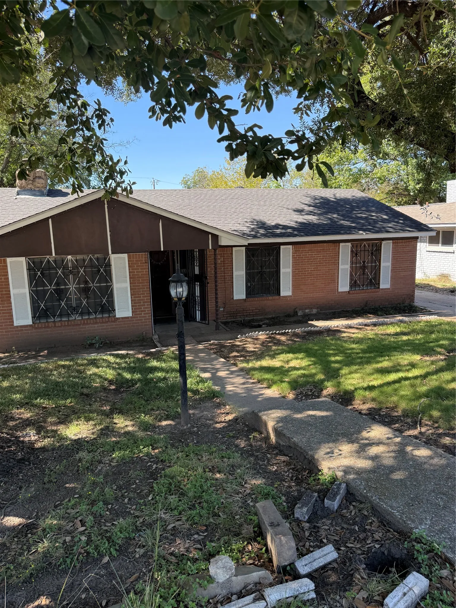 Single Family Residence For Sale in Dallas County , 6645 Racine Drive, Dallas, Texas 75232, 3 Bedroom, 2 Bathroom, 2 Garage spaces, 1,341 Sqft, built in 1969, mls#21403809, Real Estate Agent in Dallas, Homes For Sale in Dallas county, Homes For Sale in Dallas, Realtor in Dallas Texas, Real Estate Brokerage Independent Realty Texas, Luminita Cordes Realtor