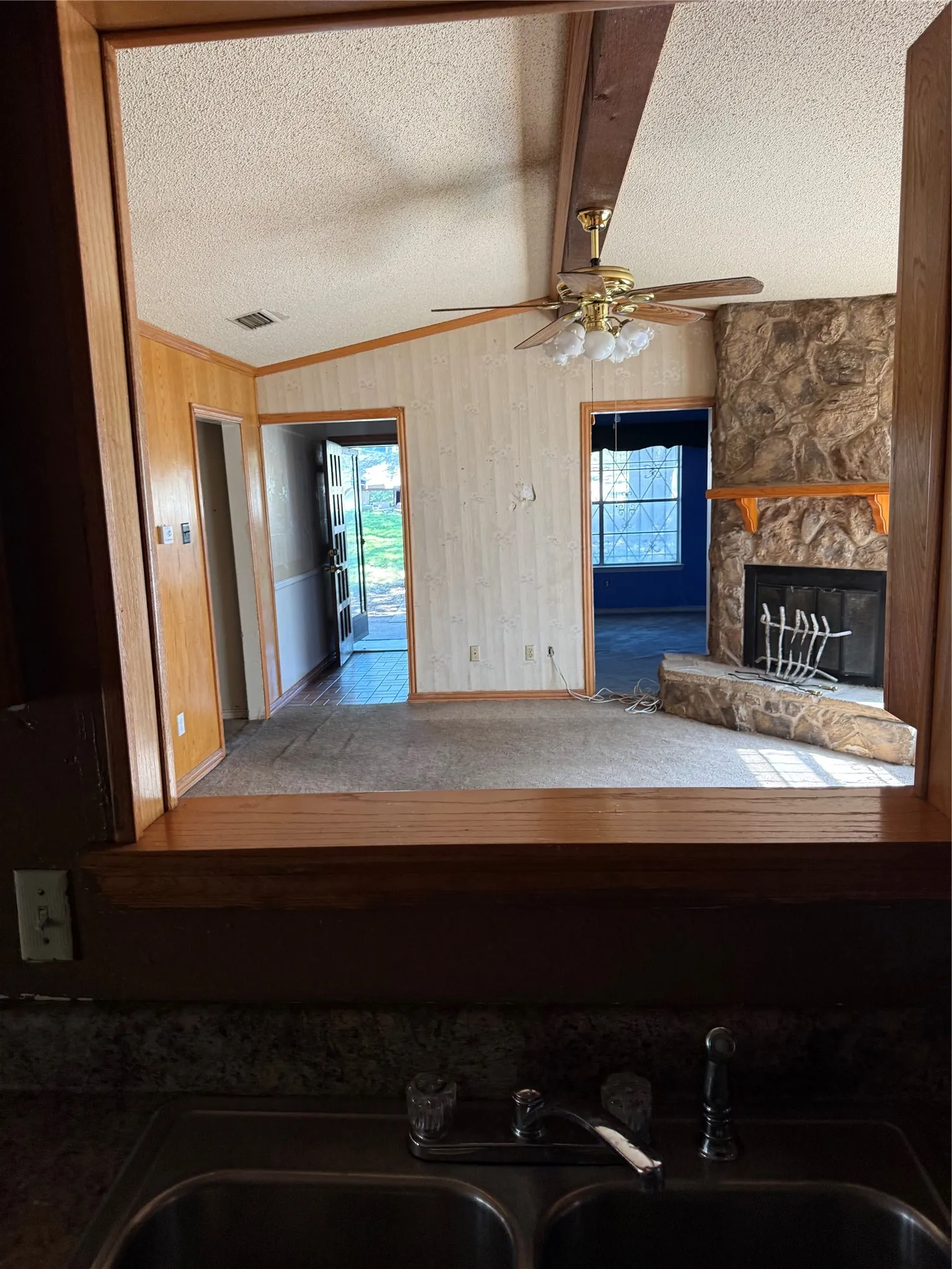 Single Family Residence For Sale in Dallas County , 6645 Racine Drive, Dallas, Texas 75232, 3 Bedroom, 2 Bathroom, 2 Garage spaces, 1,341 Sqft, built in 1969, mls#21403809, Real Estate Agent in Dallas, Homes For Sale in Dallas county, Homes For Sale in Dallas, Realtor in Dallas Texas, Real Estate Brokerage Independent Realty Texas, Luminita Cordes Realtor