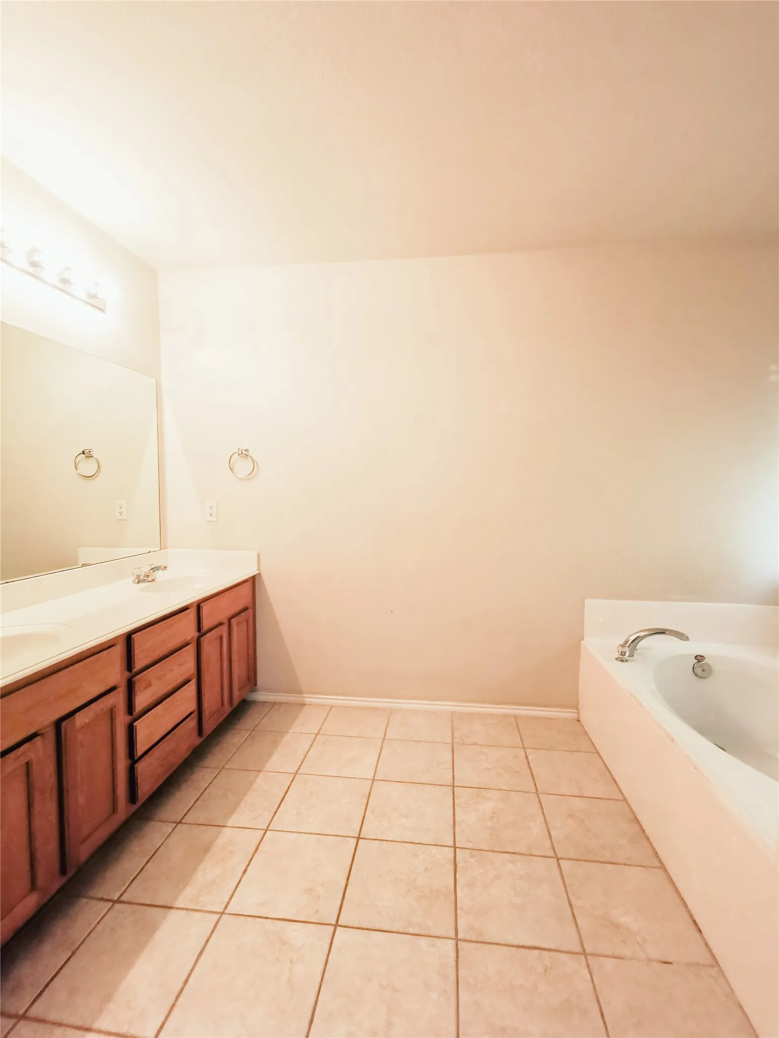 Single Family Residence For Rent in Denton County , 9131 Gaspard Court, Frisco, Texas 75033, 3 Bedroom, 2 Bathroom, 2 Garage spaces, 1,651 Sqft, built in 2005, mls#21402474, Real Estate Agent in Frisco, Homes For Rent in Denton county, Homes For Rent in Frisco, Realtor in Frisco Texas, Real Estate Brokerage Independent Realty Texas, Luminita Cordes Realtor