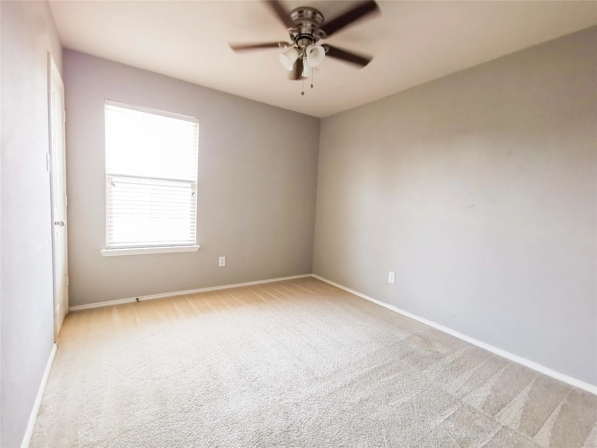 Single Family Residence For Rent in Denton County , 9131 Gaspard Court, Frisco, Texas 75033, 3 Bedroom, 2 Bathroom, 2 Garage spaces, 1,651 Sqft, built in 2005, mls#21402474, Real Estate Agent in Frisco, Homes For Rent in Denton county, Homes For Rent in Frisco, Realtor in Frisco Texas, Real Estate Brokerage Independent Realty Texas, Luminita Cordes Realtor