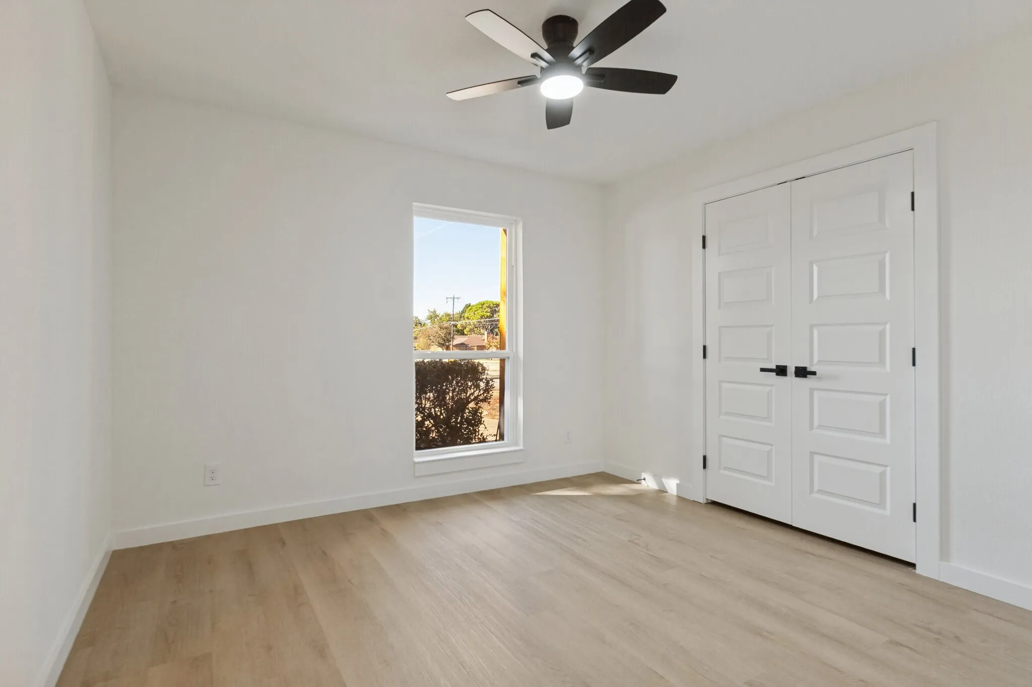 Single Family Residence For Sale in Dallas County , 430 Worcester Way, Richardson, Texas 75080, 3 Bedroom, 2 Bathroom, Garage spaces, 1,698 Sqft, built in 1967, mls#21406444, Real Estate Agent in Richardson, Homes For Sale in Dallas county, Homes For Sale in Richardson, Realtor in Richardson Texas, Real Estate Brokerage Independent Realty Texas, Luminita Cordes Realtor