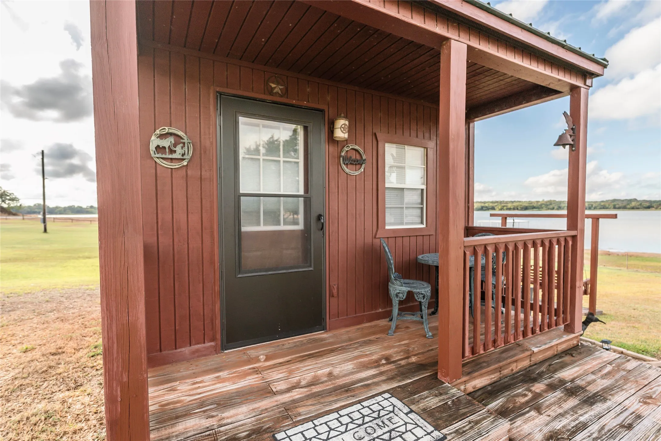 Single Family Residence For Sale in Montague County , 172 Cheyenne Drive, Nocona, Texas 76255, 3 Bedroom, 2 Bathroom, 2 Garage spaces, 1,572 Sqft, built in 2000, mls#21405701, Real Estate Agent in Nocona, Homes For Sale in Montague county, Homes For Sale in Nocona, Realtor in Nocona Texas, Real Estate Brokerage Independent Realty Texas, Luminita Cordes Realtor