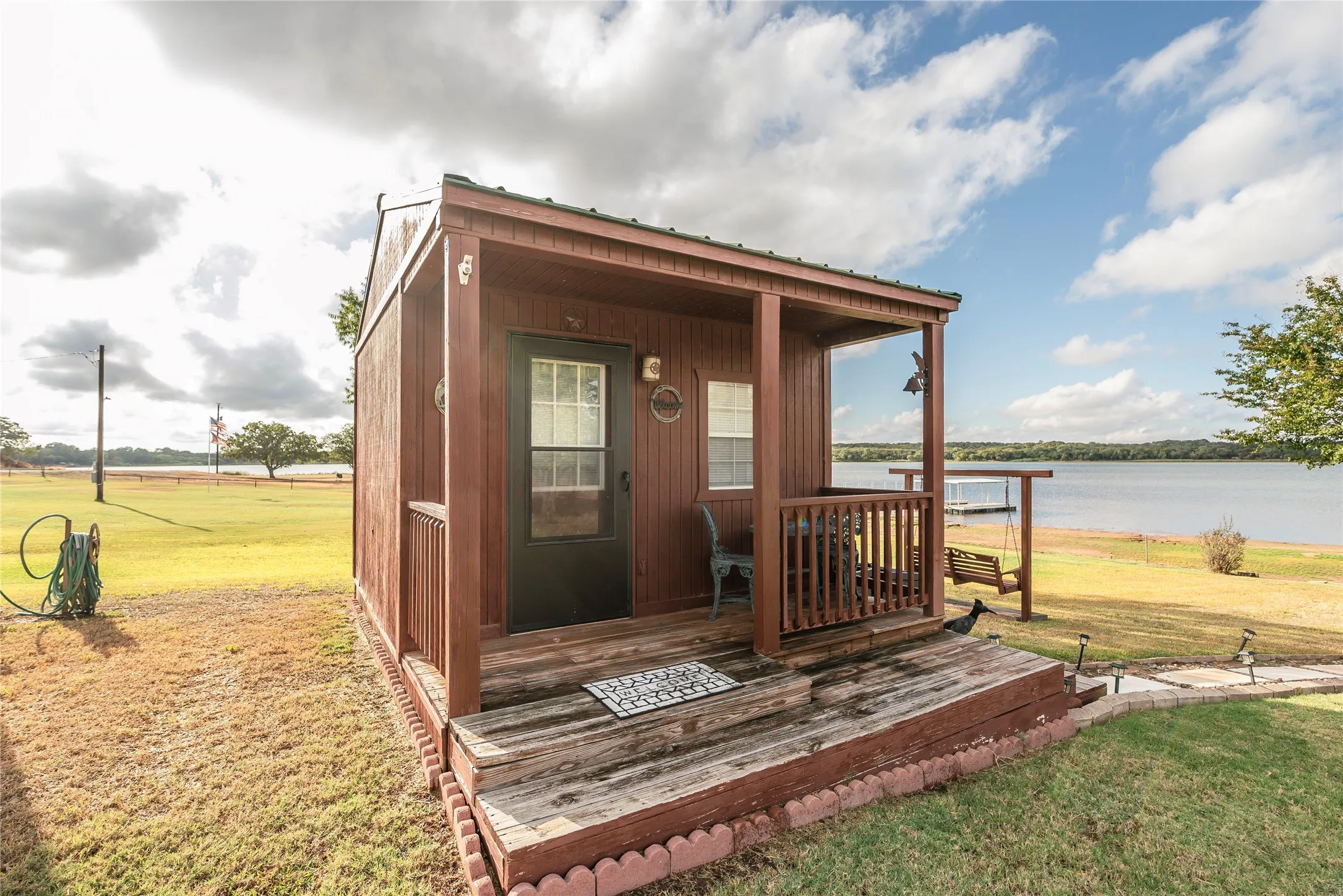 Single Family Residence For Sale in Montague County , 172 Cheyenne Drive, Nocona, Texas 76255, 3 Bedroom, 2 Bathroom, 2 Garage spaces, 1,572 Sqft, built in 2000, mls#21405701, Real Estate Agent in Nocona, Homes For Sale in Montague county, Homes For Sale in Nocona, Realtor in Nocona Texas, Real Estate Brokerage Independent Realty Texas, Luminita Cordes Realtor