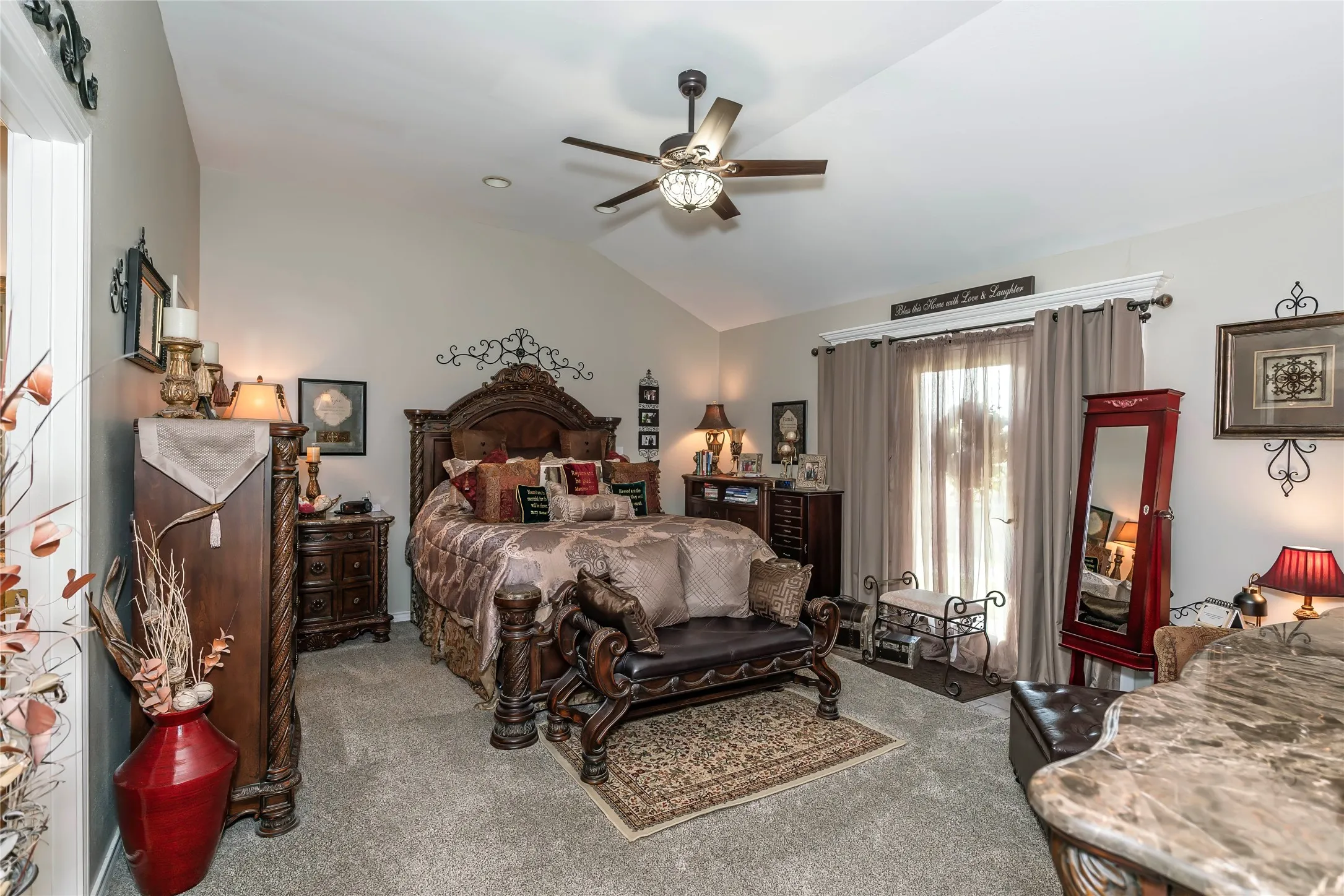 Single Family Residence For Sale in Montague County , 172 Cheyenne Drive, Nocona, Texas 76255, 3 Bedroom, 2 Bathroom, 2 Garage spaces, 1,572 Sqft, built in 2000, mls#21405701, Real Estate Agent in Nocona, Homes For Sale in Montague county, Homes For Sale in Nocona, Realtor in Nocona Texas, Real Estate Brokerage Independent Realty Texas, Luminita Cordes Realtor