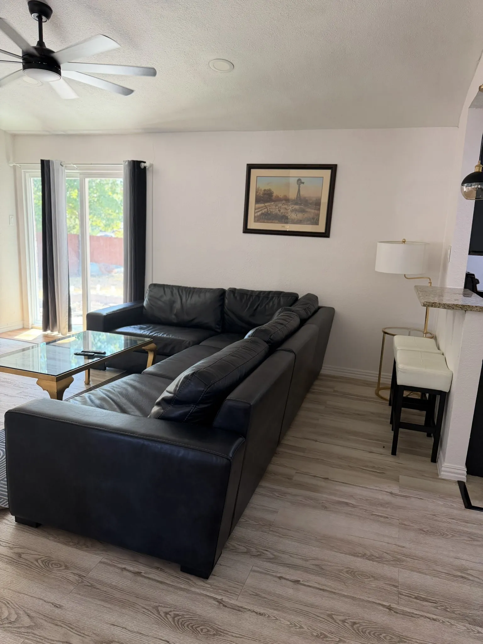 Single Family Residence For Rent in Dallas County , 3932 Sun Valley Court, Irving, Texas 75062, 3 Bedroom, 2 Bathroom, 2 Garage spaces, 1,298 Sqft, built in 1966, mls#21406459, Real Estate Agent in Irving, Homes For Rent in Dallas county, Homes For Rent in Irving, Realtor in Irving Texas, Real Estate Brokerage Independent Realty Texas, Luminita Cordes Realtor
