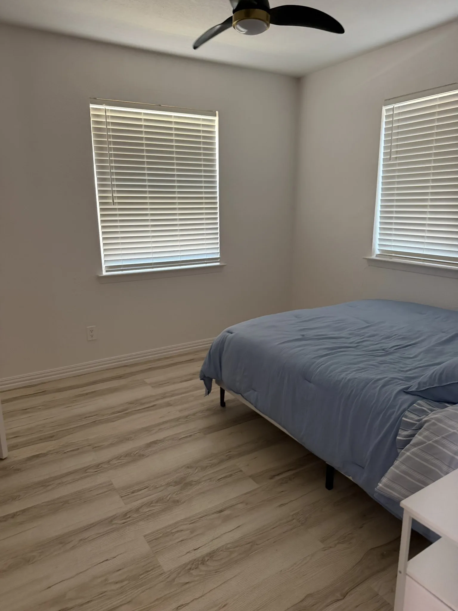 Single Family Residence For Rent in Dallas County , 3932 Sun Valley Court, Irving, Texas 75062, 3 Bedroom, 2 Bathroom, 2 Garage spaces, 1,298 Sqft, built in 1966, mls#21406459, Real Estate Agent in Irving, Homes For Rent in Dallas county, Homes For Rent in Irving, Realtor in Irving Texas, Real Estate Brokerage Independent Realty Texas, Luminita Cordes Realtor
