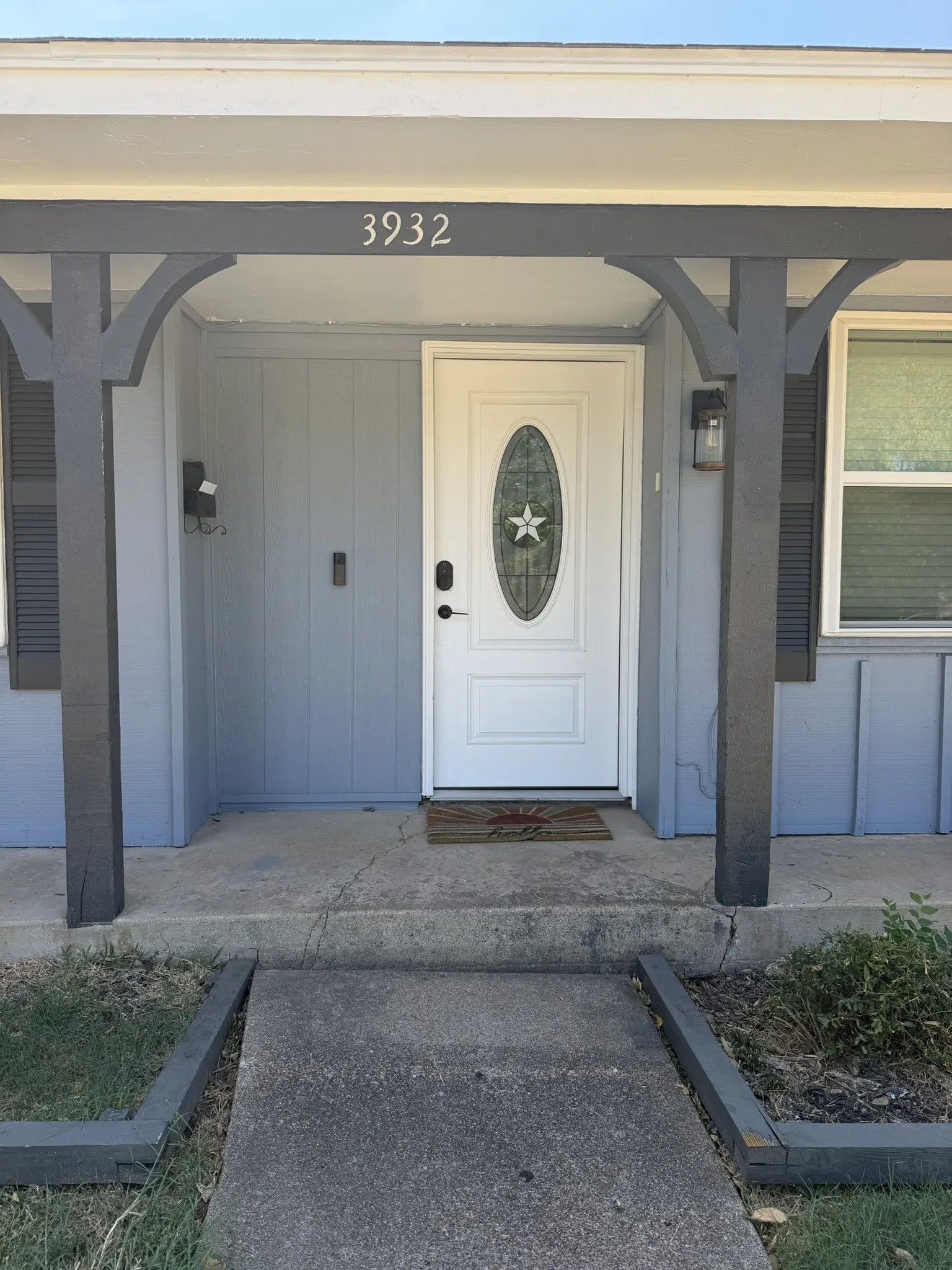 Single Family Residence For Rent in Dallas County , 3932 Sun Valley Court, Irving, Texas 75062, 3 Bedroom, 2 Bathroom, 2 Garage spaces, 1,298 Sqft, built in 1966, mls#21406459, Real Estate Agent in Irving, Homes For Rent in Dallas county, Homes For Rent in Irving, Realtor in Irving Texas, Real Estate Brokerage Independent Realty Texas, Luminita Cordes Realtor