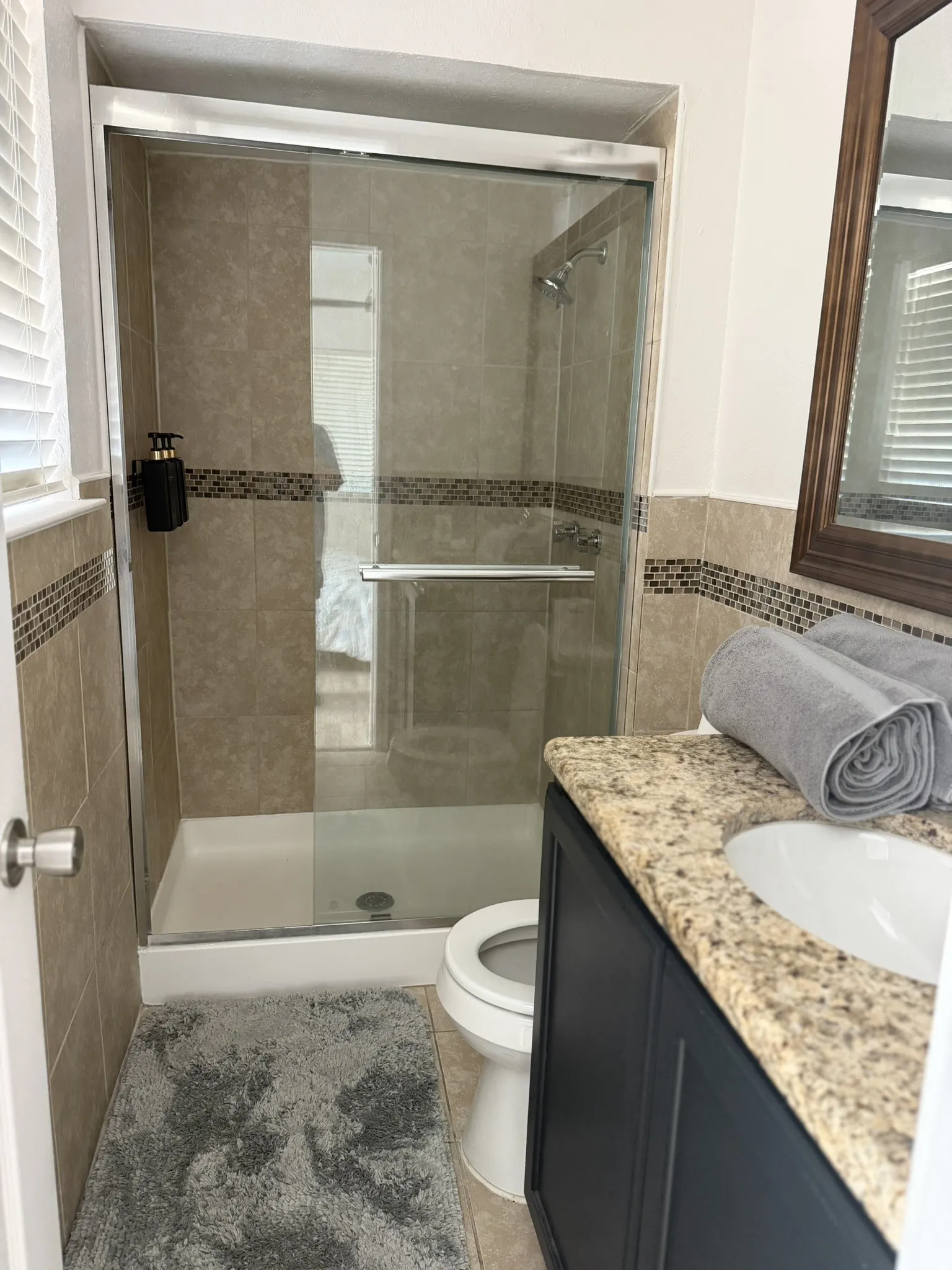 Single Family Residence For Rent in Dallas County , 3932 Sun Valley Court, Irving, Texas 75062, 3 Bedroom, 2 Bathroom, 2 Garage spaces, 1,298 Sqft, built in 1966, mls#21406459, Real Estate Agent in Irving, Homes For Rent in Dallas county, Homes For Rent in Irving, Realtor in Irving Texas, Real Estate Brokerage Independent Realty Texas, Luminita Cordes Realtor