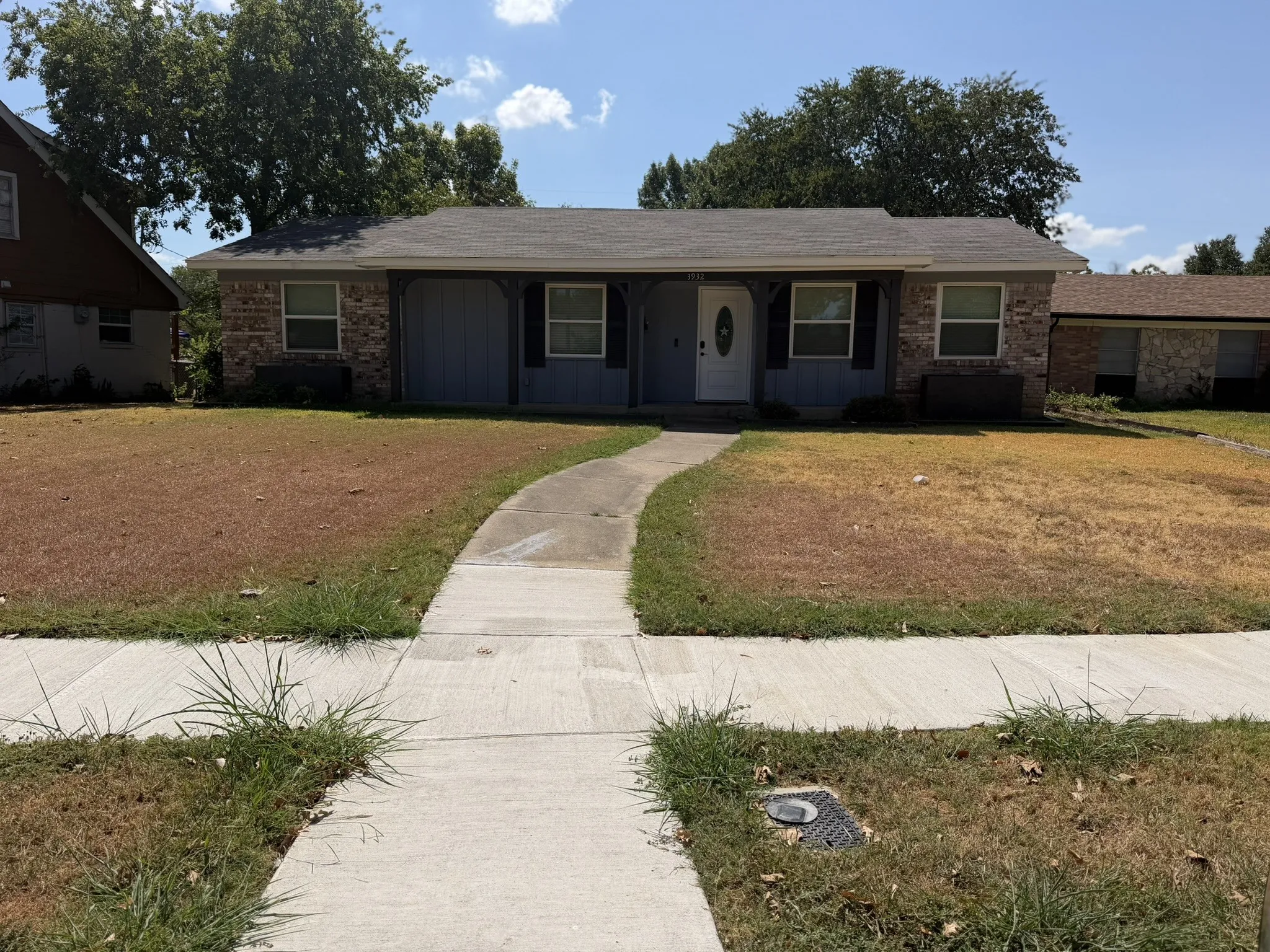 Single Family Residence For Rent in Dallas County , 3932 Sun Valley Court, Irving, Texas 75062, 3 Bedroom, 2 Bathroom, 2 Garage spaces, 1,298 Sqft, built in 1966, mls#21406459, Real Estate Agent in Irving, Homes For Rent in Dallas county, Homes For Rent in Irving, Realtor in Irving Texas, Real Estate Brokerage Independent Realty Texas, Luminita Cordes Realtor