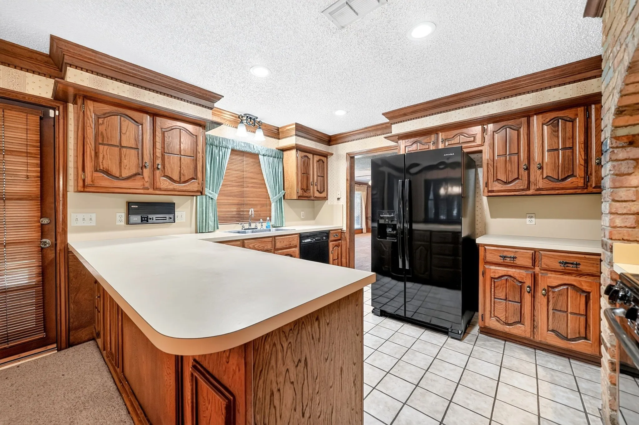 Single Family Residence For Sale in Hunt County , 103 Owl Tree Trail, Greenville, Texas 75402, 4 Bedroom, 3 Bathroom, 2 Garage spaces, 2,838 Sqft, built in 1983, mls#21405105, Real Estate Agent in Greenville, Homes For Sale in Hunt county, Homes For Sale in Greenville, Realtor in Greenville Texas, Real Estate Brokerage Independent Realty Texas, Luminita Cordes Realtor