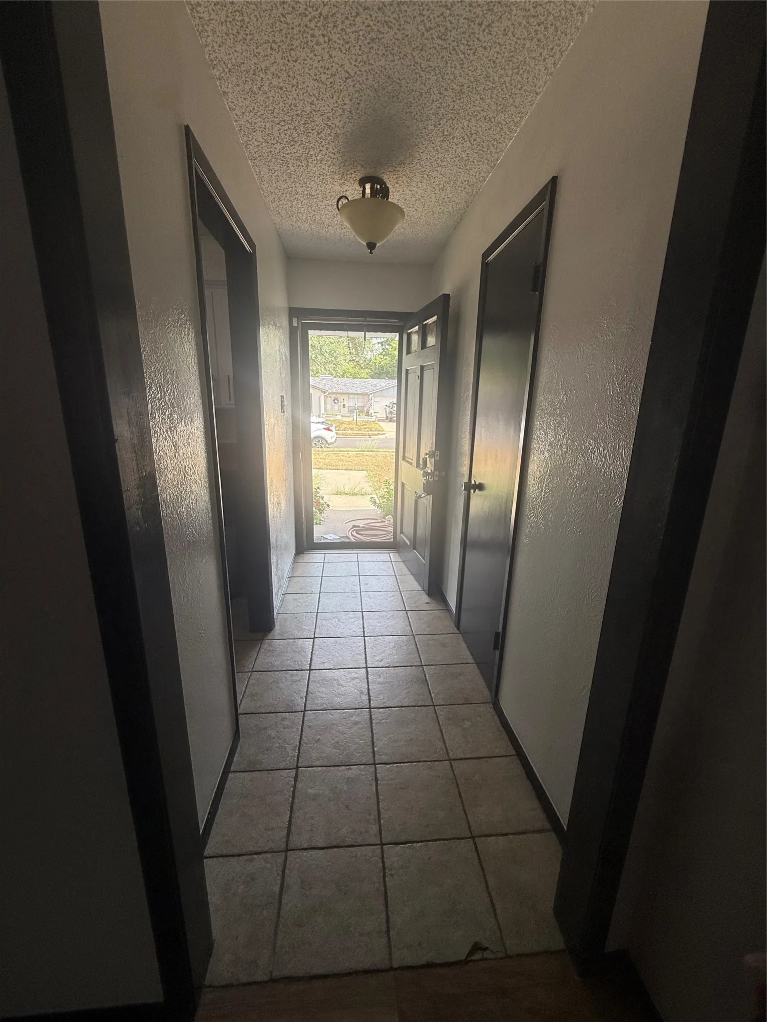 Single Family Residence For Sale in Johnson County , 313 Linda Drive, Burleson, Texas 76028, 3 Bedroom, 2 Bathroom, 2 Garage spaces, 1,414 Sqft, built in 1972, mls#21403779, Real Estate Agent in Burleson, Homes For Sale in Johnson county, Homes For Sale in Burleson, Realtor in Burleson Texas, Real Estate Brokerage Independent Realty Texas, Luminita Cordes Realtor