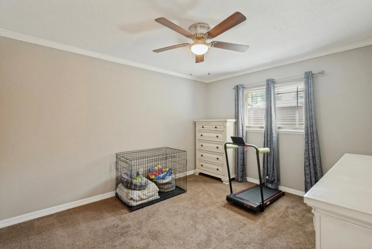 Single Family Residence For Sale in Dallas County , 700 Nora Lane, De Soto, Texas 75115, 3 Bedroom, 2 Bathroom, 2 Garage spaces, 1,733 Sqft, built in 1979, mls#21401705, Real Estate Agent in De Soto, Homes For Sale in Dallas county, Homes For Sale in De Soto, Realtor in De Soto Texas, Real Estate Brokerage Independent Realty Texas, Luminita Cordes Realtor