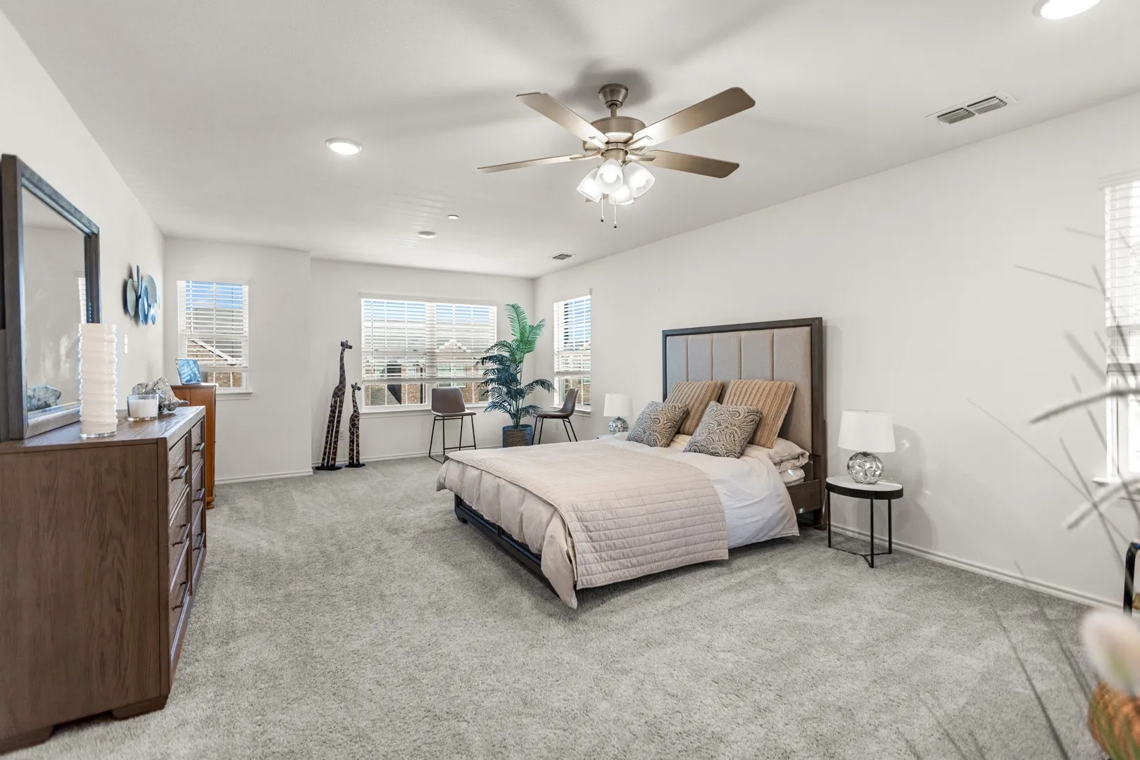 Townhouse For Sale in Dallas County , 3020 Percheron Drive, Mesquite, Texas 75150, 3 Bedroom, 3 Bathroom, 2 Garage spaces, 1,808 Sqft, built in 2024, mls#21406359, Real Estate Agent in Mesquite, Homes For Sale in Dallas county, Homes For Sale in Mesquite, Realtor in Mesquite Texas, Real Estate Brokerage Independent Realty Texas, Luminita Cordes Realtor