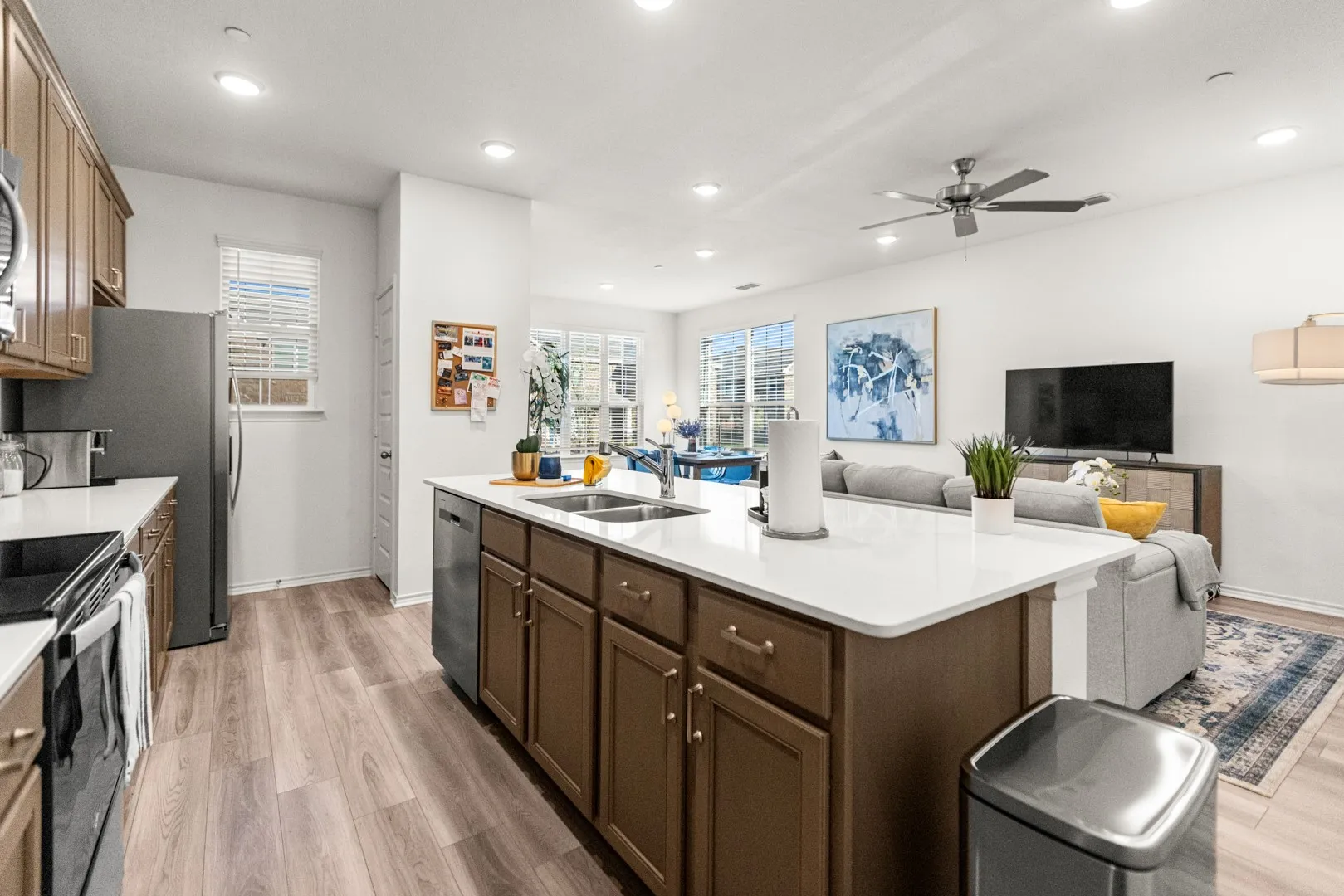 Townhouse For Sale in Dallas County , 3020 Percheron Drive, Mesquite, Texas 75150, 3 Bedroom, 3 Bathroom, 2 Garage spaces, 1,808 Sqft, built in 2024, mls#21406359, Real Estate Agent in Mesquite, Homes For Sale in Dallas county, Homes For Sale in Mesquite, Realtor in Mesquite Texas, Real Estate Brokerage Independent Realty Texas, Luminita Cordes Realtor