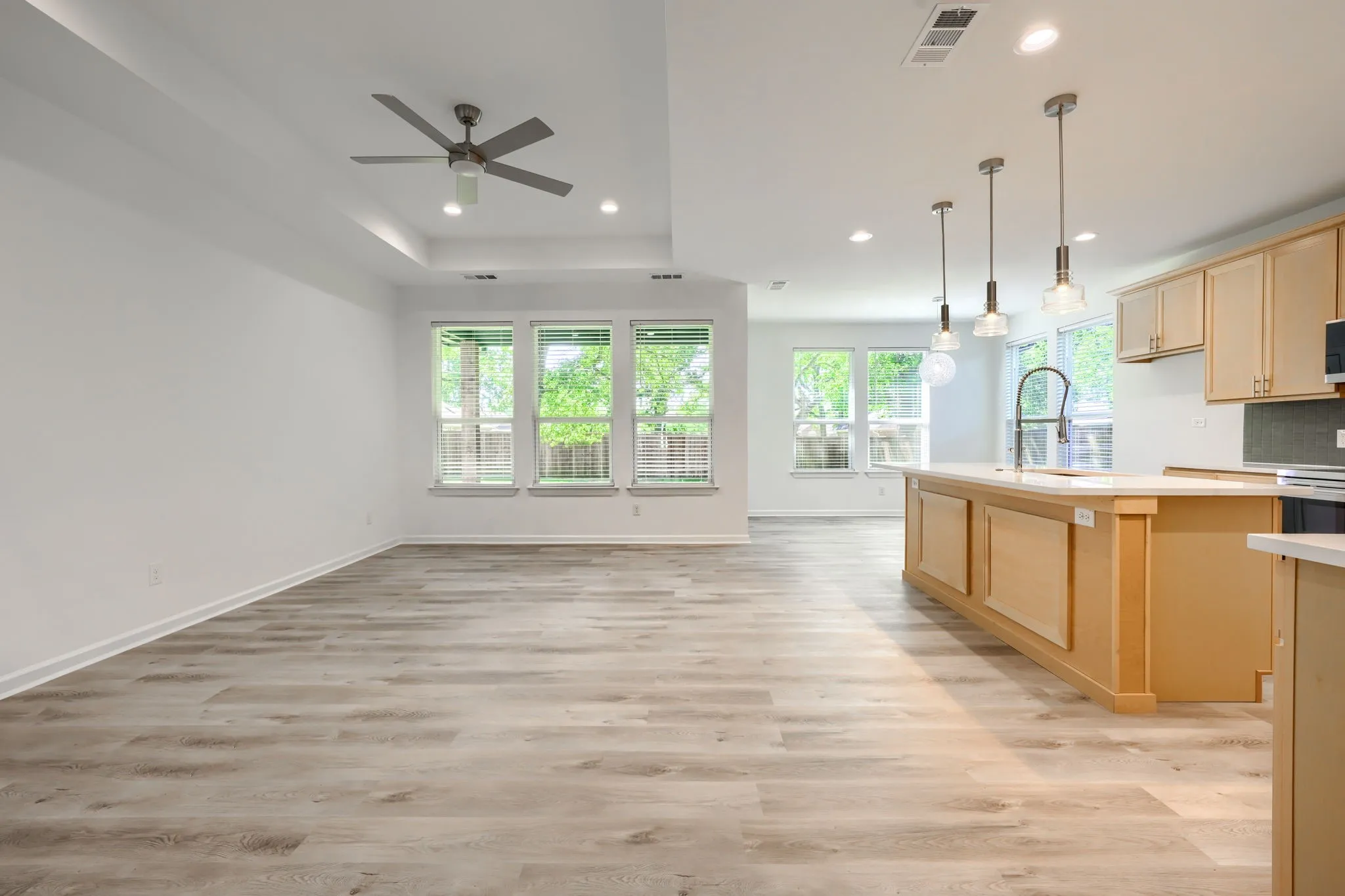 Single Family Residence For Sale in Hunt County , 115 Vaughn Lane, Quinlan, Texas 75474, 3 Bedroom, 2 Bathroom, 2 Garage spaces, 1,494 Sqft, built in 2026, mls#21406479, Real Estate Agent in Quinlan, Homes For Sale in Hunt county, Homes For Sale in Quinlan, Realtor in Quinlan Texas, Real Estate Brokerage Independent Realty Texas, Luminita Cordes Realtor