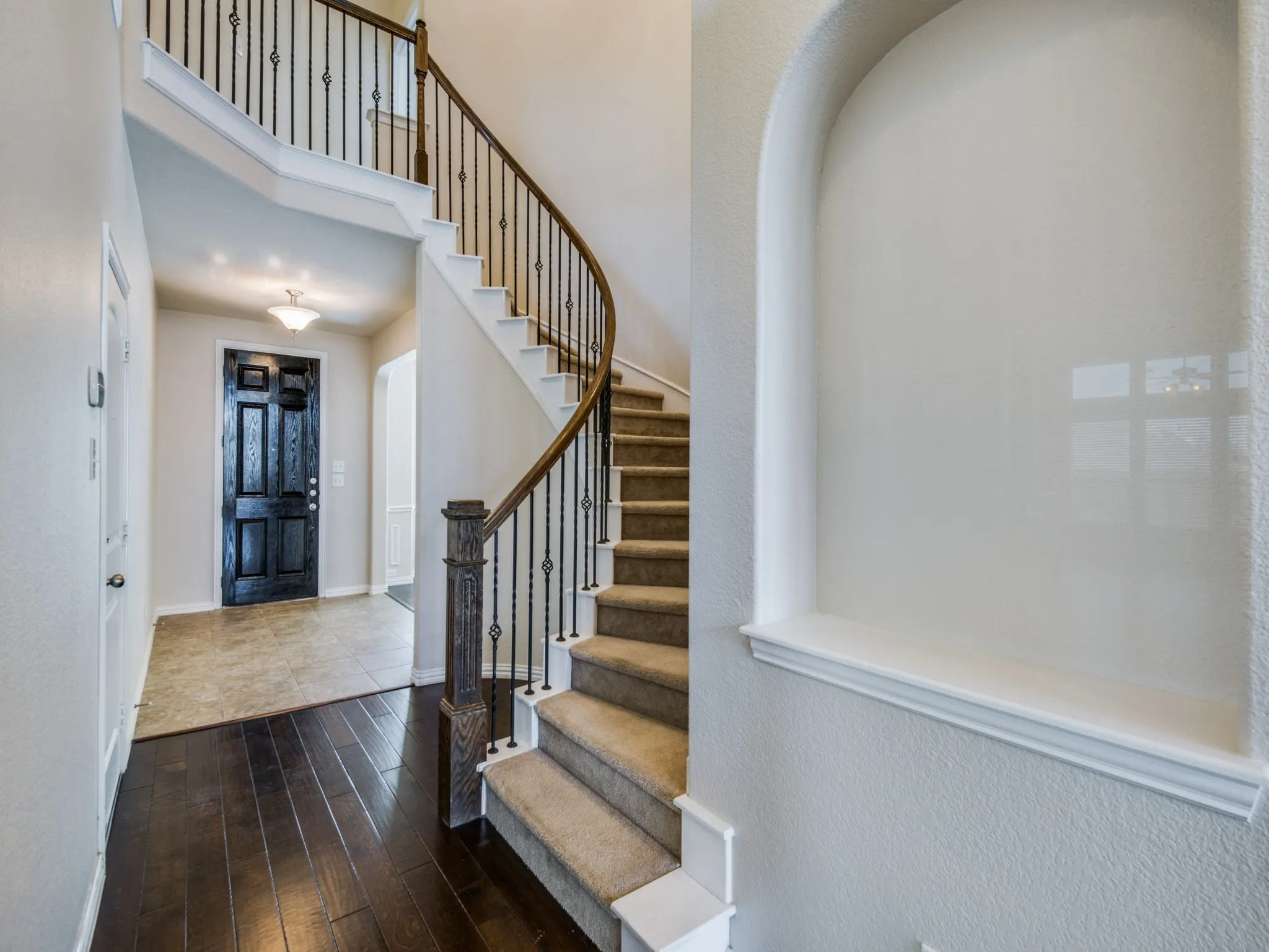Single Family Residence For Sale in Denton County , 2405 Playa Del Mar Drive, Little Elm, Texas 75068, 5 Bedroom, 3 Bathroom, 3 Garage spaces, 3,176 Sqft, built in 2012, mls#21401014, Real Estate Agent in Little Elm, Homes For Sale in Denton county, Homes For Sale in Little Elm, Realtor in Little Elm Texas, Real Estate Brokerage Independent Realty Texas, Luminita Cordes Realtor