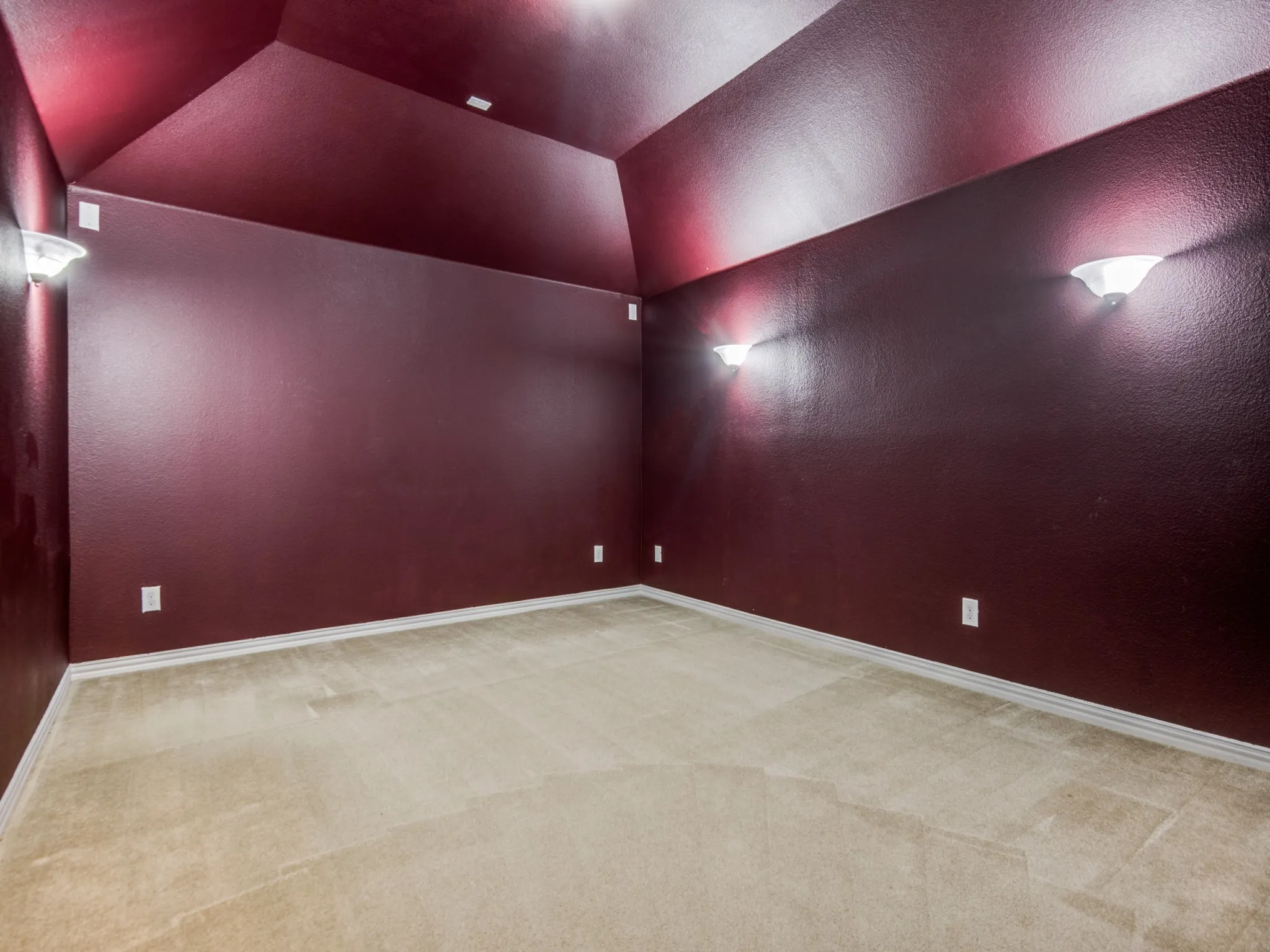 Single Family Residence For Sale in Denton County , 2405 Playa Del Mar Drive, Little Elm, Texas 75068, 5 Bedroom, 3 Bathroom, 3 Garage spaces, 3,176 Sqft, built in 2012, mls#21401014, Real Estate Agent in Little Elm, Homes For Sale in Denton county, Homes For Sale in Little Elm, Realtor in Little Elm Texas, Real Estate Brokerage Independent Realty Texas, Luminita Cordes Realtor