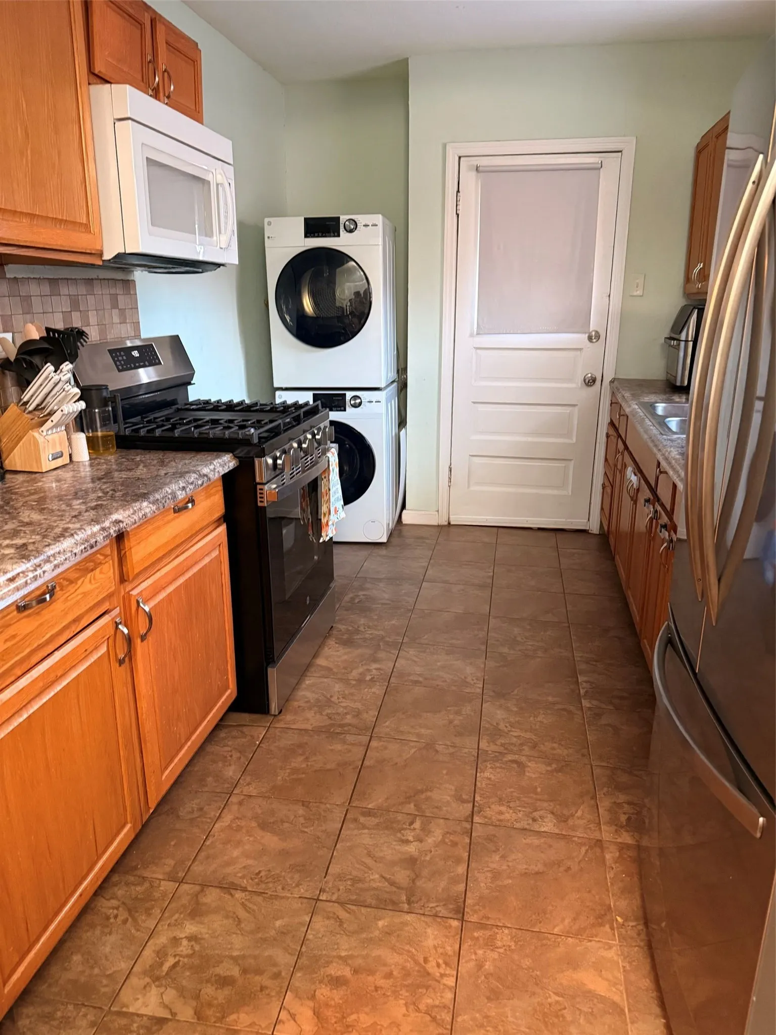 Single Family Residence For Sale in Fannin County , 228 E Boyd Avenue, Bonham, Texas 75418, 3 Bedroom, 2 Bathroom, Garage spaces, 1,128 Sqft, built in 1940, mls#21406469, Real Estate Agent in Bonham, Homes For Sale in Fannin county, Homes For Sale in Bonham, Realtor in Bonham Texas, Real Estate Brokerage Independent Realty Texas, Luminita Cordes Realtor