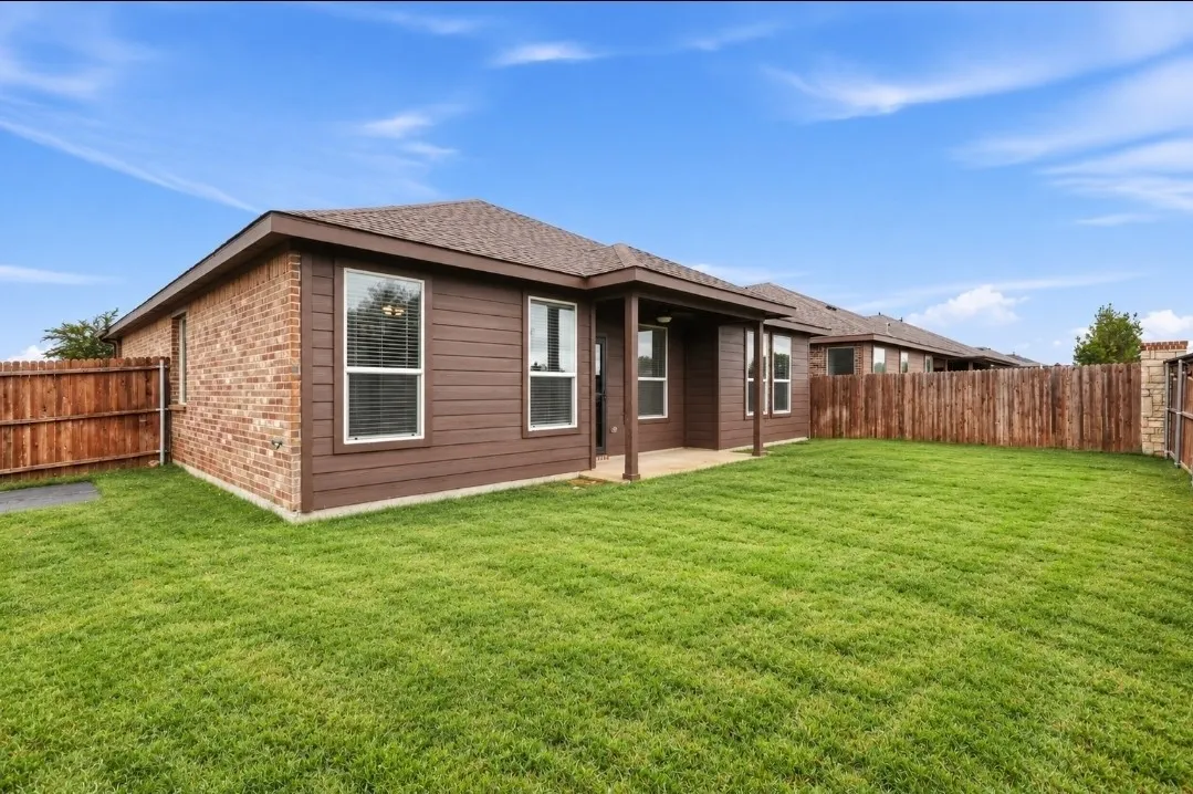 Single Family Residence For Sale in Tarrant County , 5100 Sugarcane Lane, Fort Worth, Texas 76179, 4 Bedroom, 2 Bathroom, 2 Garage spaces, 1,802 Sqft, built in 2019, mls#21404394, Real Estate Agent in Fort Worth, Homes For Sale in Tarrant county, Homes For Sale in Fort Worth, Realtor in Fort Worth Texas, Real Estate Brokerage Independent Realty Texas, Luminita Cordes Realtor