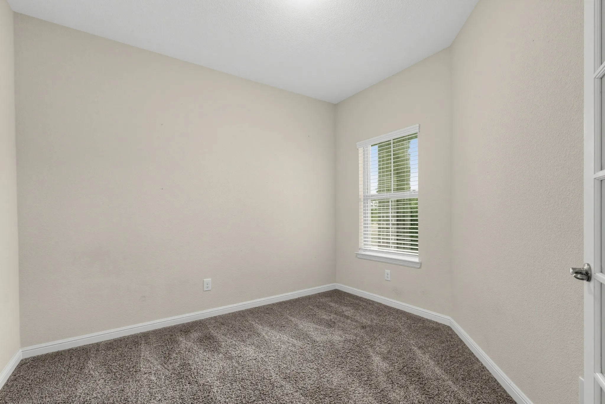 Single Family Residence For Sale in Tarrant County , 5100 Sugarcane Lane, Fort Worth, Texas 76179, 4 Bedroom, 2 Bathroom, 2 Garage spaces, 1,802 Sqft, built in 2019, mls#21404394, Real Estate Agent in Fort Worth, Homes For Sale in Tarrant county, Homes For Sale in Fort Worth, Realtor in Fort Worth Texas, Real Estate Brokerage Independent Realty Texas, Luminita Cordes Realtor