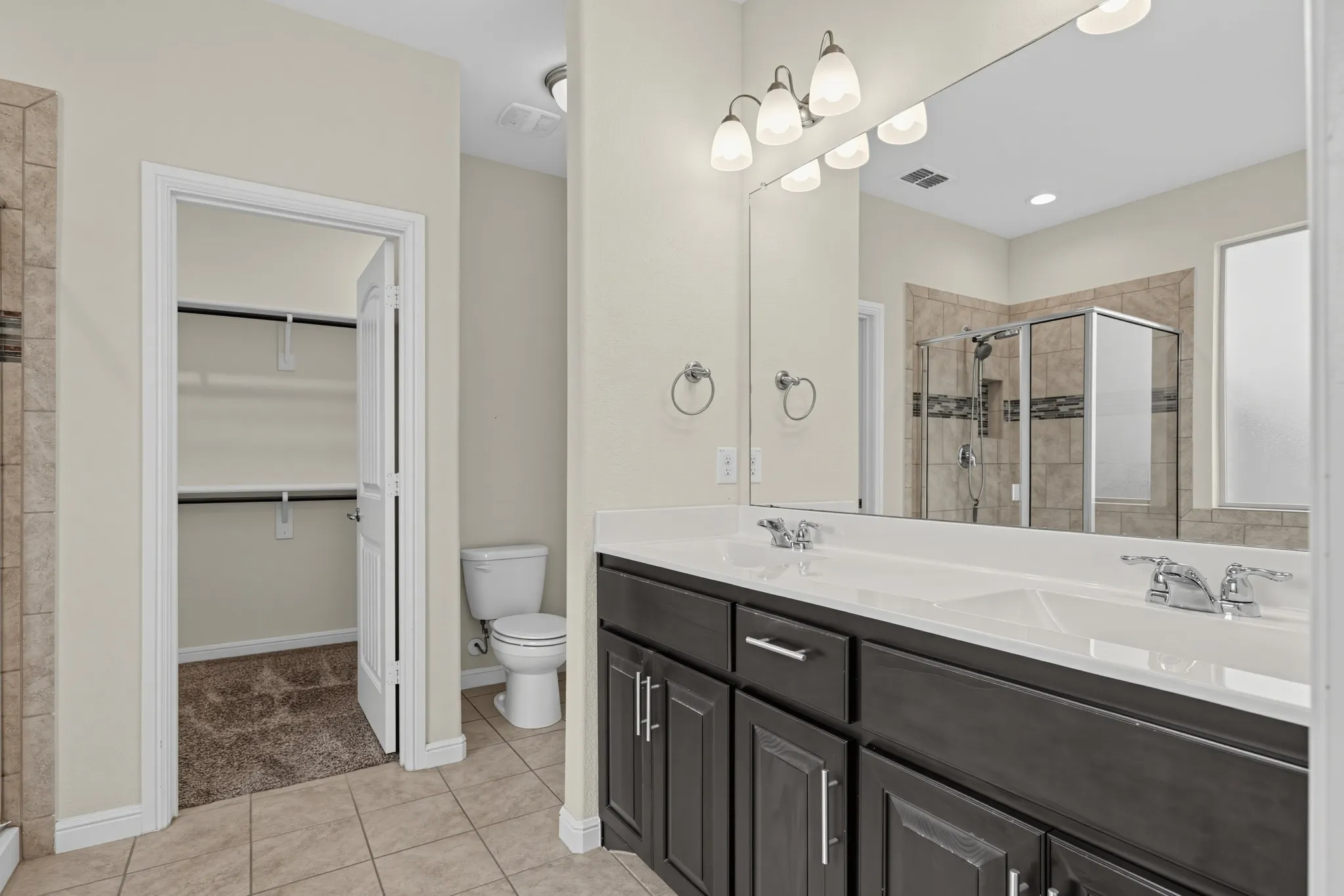 Single Family Residence For Sale in Tarrant County , 5100 Sugarcane Lane, Fort Worth, Texas 76179, 4 Bedroom, 2 Bathroom, 2 Garage spaces, 1,802 Sqft, built in 2019, mls#21404394, Real Estate Agent in Fort Worth, Homes For Sale in Tarrant county, Homes For Sale in Fort Worth, Realtor in Fort Worth Texas, Real Estate Brokerage Independent Realty Texas, Luminita Cordes Realtor