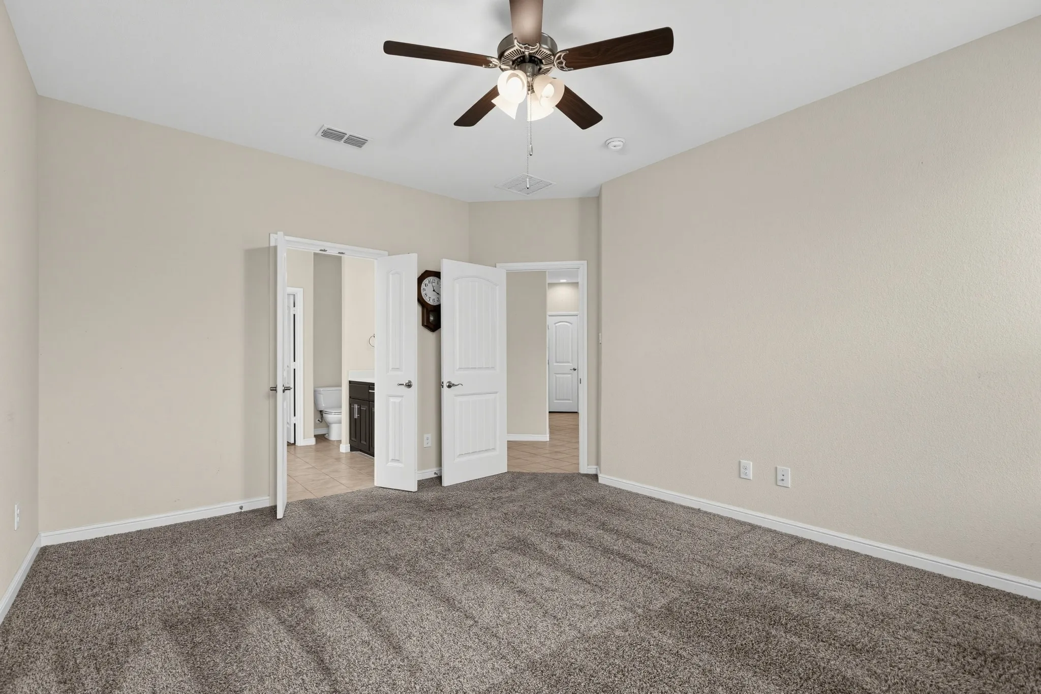 Single Family Residence For Sale in Tarrant County , 5100 Sugarcane Lane, Fort Worth, Texas 76179, 4 Bedroom, 2 Bathroom, 2 Garage spaces, 1,802 Sqft, built in 2019, mls#21404394, Real Estate Agent in Fort Worth, Homes For Sale in Tarrant county, Homes For Sale in Fort Worth, Realtor in Fort Worth Texas, Real Estate Brokerage Independent Realty Texas, Luminita Cordes Realtor