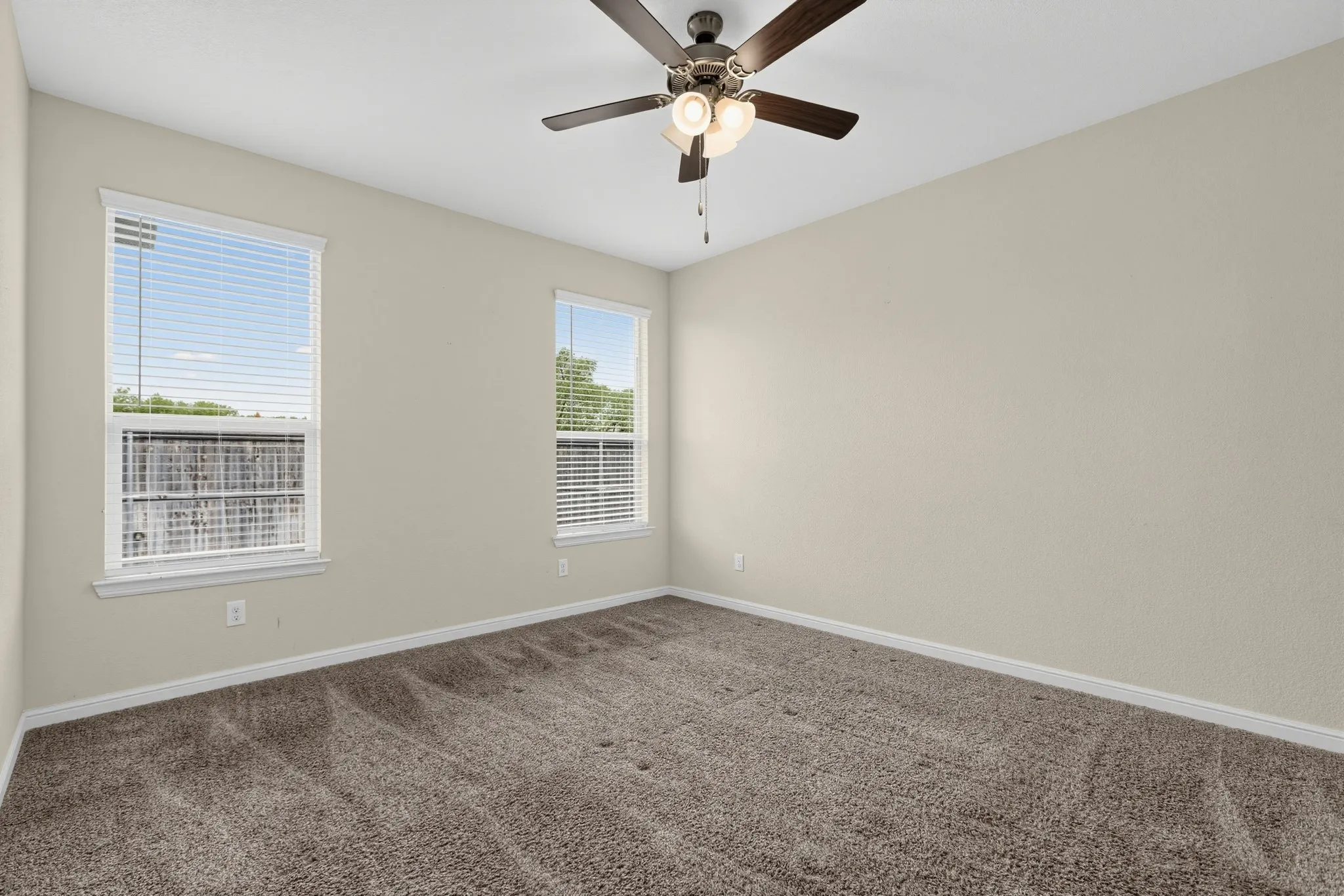Single Family Residence For Sale in Tarrant County , 5100 Sugarcane Lane, Fort Worth, Texas 76179, 4 Bedroom, 2 Bathroom, 2 Garage spaces, 1,802 Sqft, built in 2019, mls#21404394, Real Estate Agent in Fort Worth, Homes For Sale in Tarrant county, Homes For Sale in Fort Worth, Realtor in Fort Worth Texas, Real Estate Brokerage Independent Realty Texas, Luminita Cordes Realtor