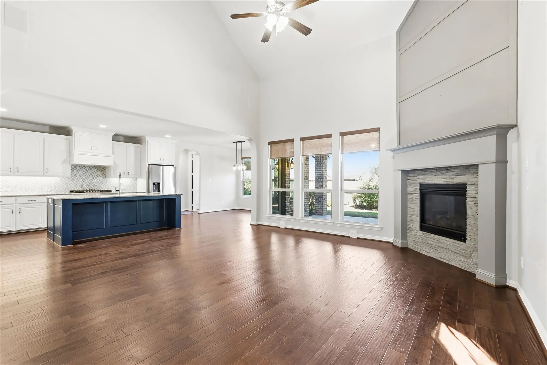 Single Family Residence For Sale in Collin County , 1839 Legendary Reef Way, St Paul, Texas 75098, 3 Bedroom, 4 Bathroom, 3 Garage spaces, 4,260 Sqft, built in 2015, mls#21405923, Real Estate Agent in St Paul, Homes For Sale in Collin county, Homes For Sale in St Paul, Realtor in St Paul Texas, Real Estate Brokerage Independent Realty Texas, Luminita Cordes Realtor