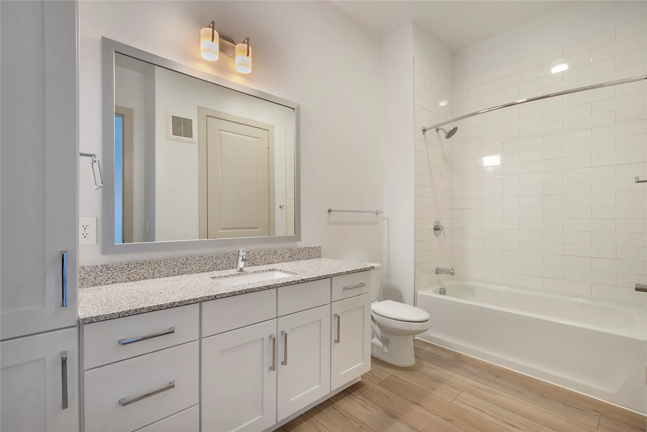 Townhouse For Rent in Collin County , 4700 W Spring Creek Parkway 10102, Plano, Texas 75024, 2 Bedroom, 3 Bathroom, 2 Garage spaces, 2,057 Sqft, built in 2023, mls#21406493, Real Estate Agent in Plano, Homes For Rent in Collin county, Homes For Rent in Plano, Realtor in Plano Texas, Real Estate Brokerage Independent Realty Texas, Luminita Cordes Realtor