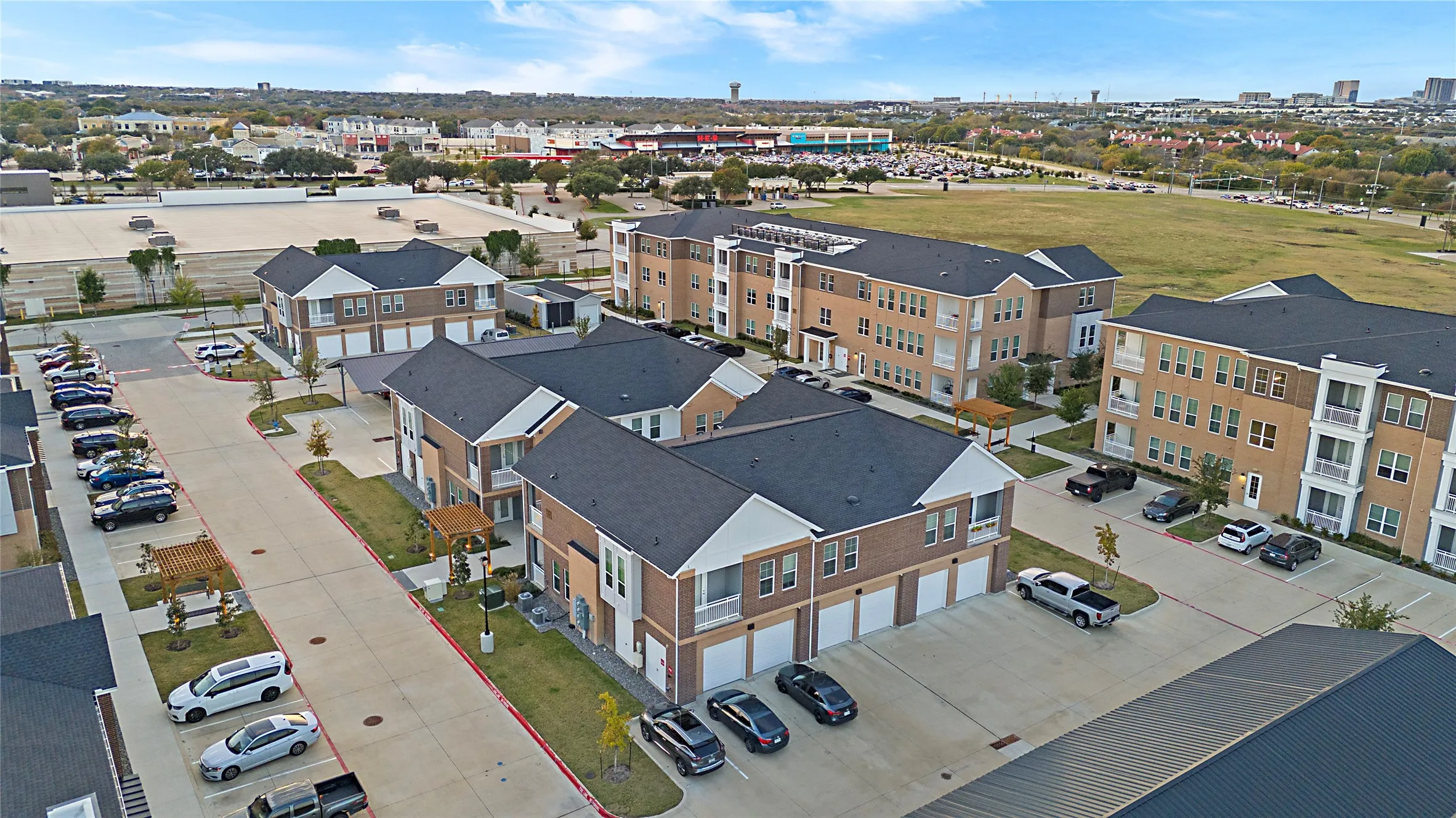 Townhouse For Rent in Collin County , 4700 W Spring Creek Parkway 10102, Plano, Texas 75024, 2 Bedroom, 3 Bathroom, 2 Garage spaces, 2,057 Sqft, built in 2023, mls#21406493, Real Estate Agent in Plano, Homes For Rent in Collin county, Homes For Rent in Plano, Realtor in Plano Texas, Real Estate Brokerage Independent Realty Texas, Luminita Cordes Realtor