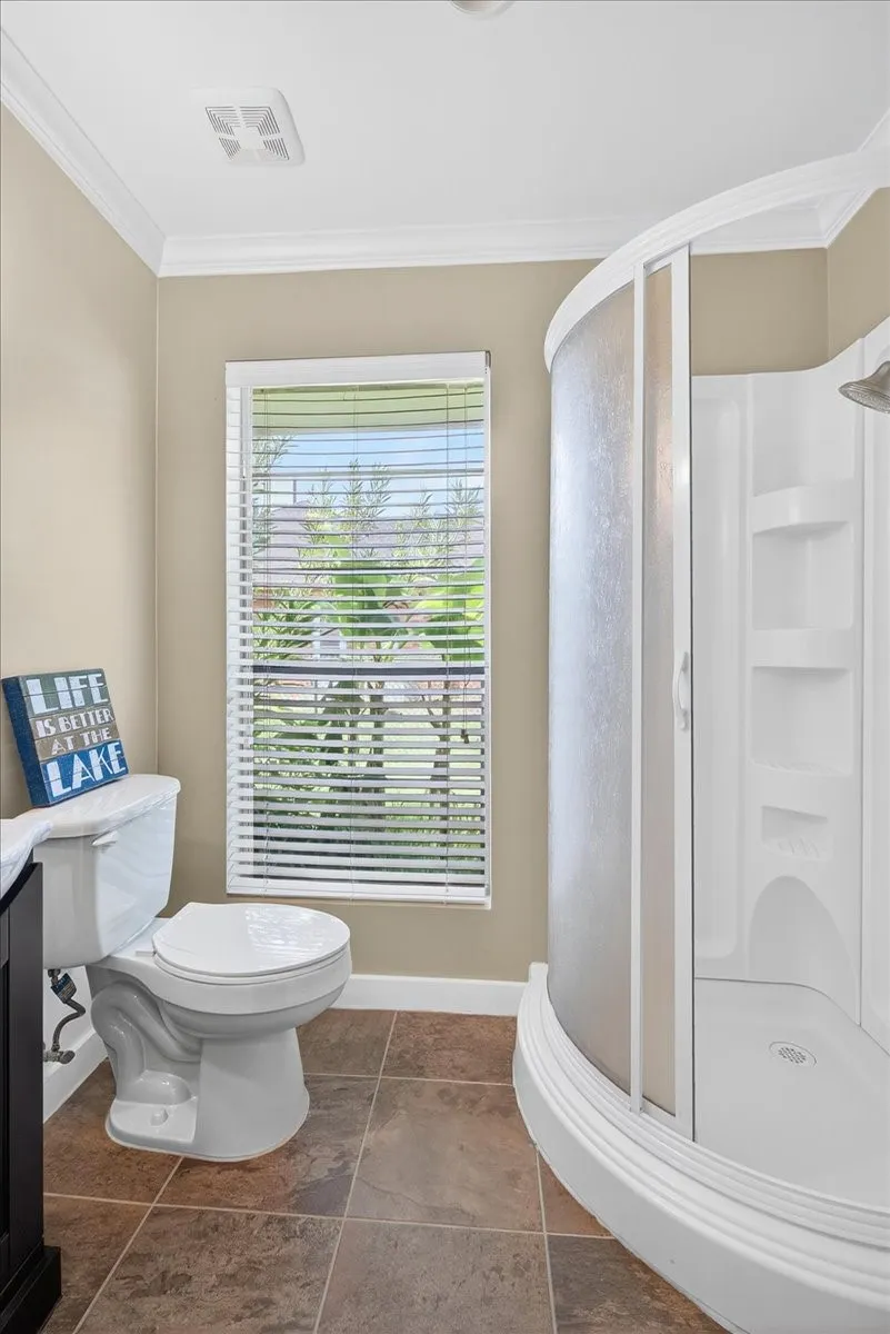 Single Family Residence For Sale in Henderson County , 114 Baker B Ranch Road, Trinidad, Texas 75163, 4 Bedroom, 4 Bathroom, 1 Garage spaces, 2,014 Sqft, built in 1974, mls#21406499, Real Estate Agent in Trinidad, Homes For Sale in Henderson county, Homes For Sale in Trinidad, Realtor in Trinidad Texas, Real Estate Brokerage Independent Realty Texas, Luminita Cordes Realtor