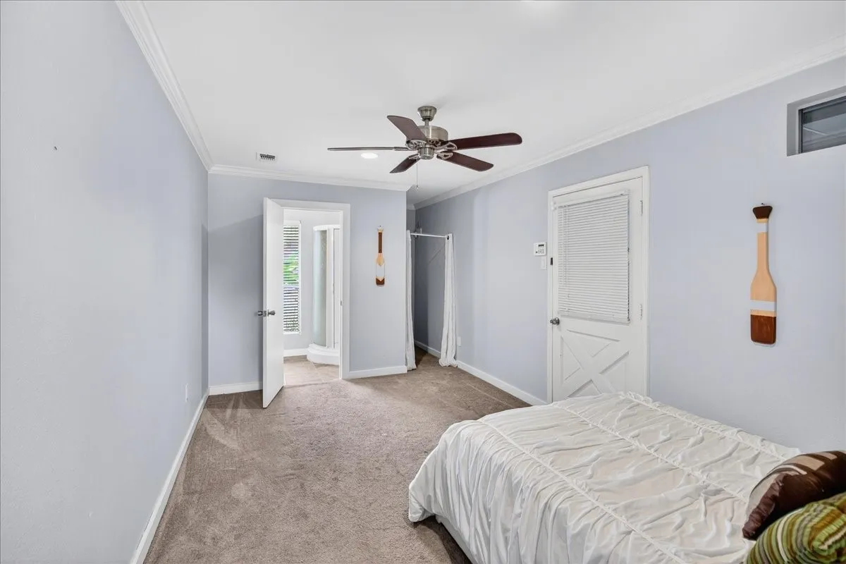 Single Family Residence For Sale in Henderson County , 114 Baker B Ranch Road, Trinidad, Texas 75163, 4 Bedroom, 4 Bathroom, 1 Garage spaces, 2,014 Sqft, built in 1974, mls#21406499, Real Estate Agent in Trinidad, Homes For Sale in Henderson county, Homes For Sale in Trinidad, Realtor in Trinidad Texas, Real Estate Brokerage Independent Realty Texas, Luminita Cordes Realtor