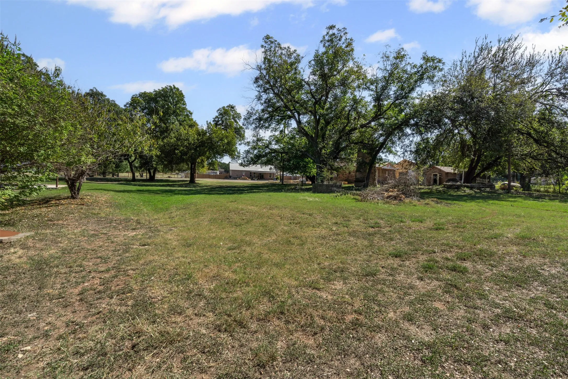Unimproved Land For Sale in Hood County , 2810 Sky Harbour Drive, Granbury, Texas 76049, 0, 0, Garage spaces, 0 Sqft, built in 0, mls#21406500, Real Estate Agent in Granbury, Homes For Sale in Hood county, Homes For Sale in Granbury, Realtor in Granbury Texas, Real Estate Brokerage Independent Realty Texas, Luminita Cordes Realtor