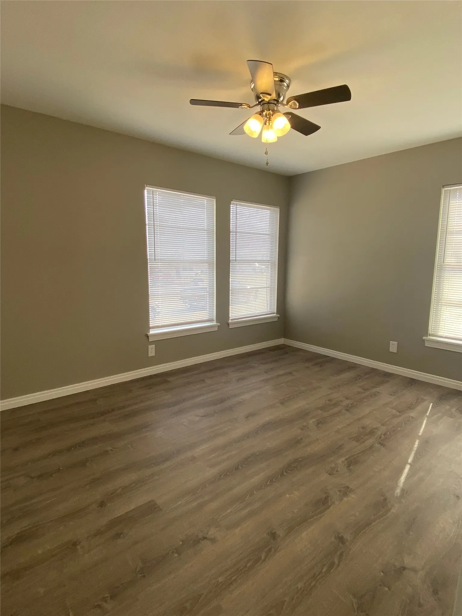 Single Family Residence For Rent in Parker County , 1222 S Lamar Street, Weatherford, Texas 76086, 3 Bedroom, 1 Bathroom, Garage spaces, 1,150 Sqft, built in 1958, mls#21397951, Real Estate Agent in Weatherford, Homes For Rent in Parker county, Homes For Rent in Weatherford, Realtor in Weatherford Texas, Real Estate Brokerage Independent Realty Texas, Luminita Cordes Realtor