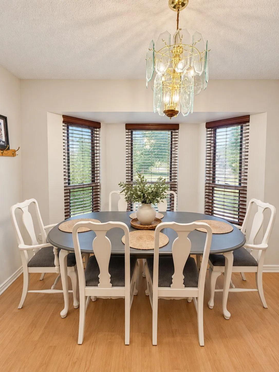 Single Family Residence For Rent in Tarrant County , 2704 Ridge Road N, Fort Worth, Texas 76133, 3 Bedroom, 2 Bathroom, 2 Garage spaces, 1,350 Sqft, built in 1984, mls#21406152, Real Estate Agent in Fort Worth, Homes For Rent in Tarrant county, Homes For Rent in Fort Worth, Realtor in Fort Worth Texas, Real Estate Brokerage Independent Realty Texas, Luminita Cordes Realtor