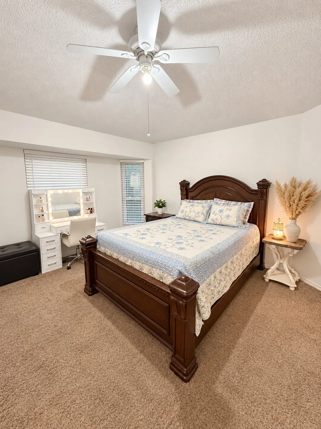 Single Family Residence For Rent in Tarrant County , 2704 Ridge Road N, Fort Worth, Texas 76133, 3 Bedroom, 2 Bathroom, 2 Garage spaces, 1,350 Sqft, built in 1984, mls#21406152, Real Estate Agent in Fort Worth, Homes For Rent in Tarrant county, Homes For Rent in Fort Worth, Realtor in Fort Worth Texas, Real Estate Brokerage Independent Realty Texas, Luminita Cordes Realtor