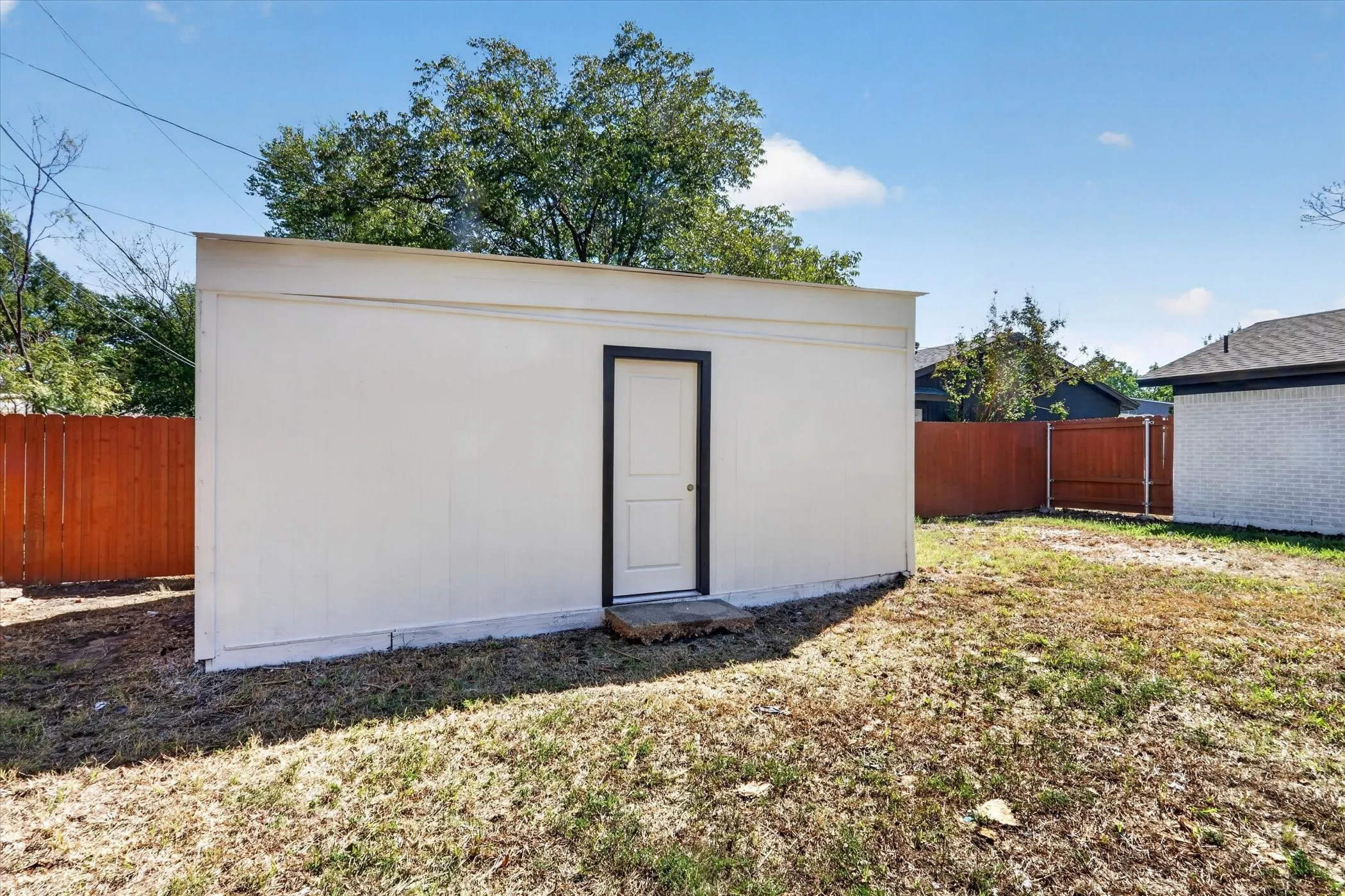 Single Family Residence For Sale in Dallas County , 14910 Marsha Drive, Balch Springs, Texas 75180, 3 Bedroom, 2 Bathroom, Garage spaces, 1,296 Sqft, built in 1966, mls#21406514, Real Estate Agent in Balch Springs, Homes For Sale in Dallas county, Homes For Sale in Balch Springs, Realtor in Balch Springs Texas, Real Estate Brokerage Independent Realty Texas, Luminita Cordes Realtor