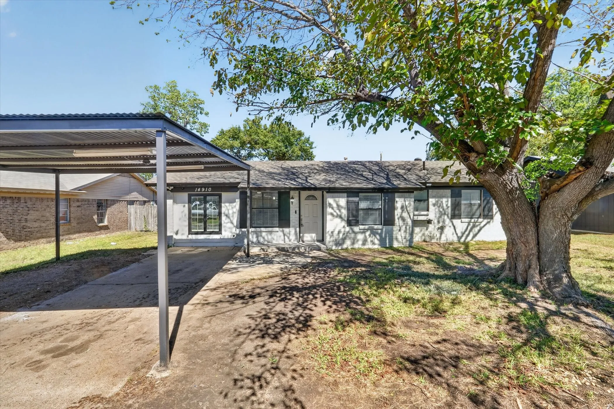 Single Family Residence For Sale in Dallas County , 14910 Marsha Drive, Balch Springs, Texas 75180, 3 Bedroom, 2 Bathroom, Garage spaces, 1,296 Sqft, built in 1966, mls#21406514, Real Estate Agent in Balch Springs, Homes For Sale in Dallas county, Homes For Sale in Balch Springs, Realtor in Balch Springs Texas, Real Estate Brokerage Independent Realty Texas, Luminita Cordes Realtor