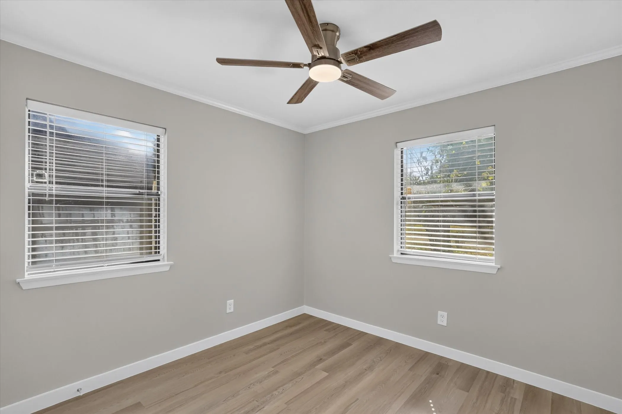 Single Family Residence For Sale in Dallas County , 14910 Marsha Drive, Balch Springs, Texas 75180, 3 Bedroom, 2 Bathroom, Garage spaces, 1,296 Sqft, built in 1966, mls#21406514, Real Estate Agent in Balch Springs, Homes For Sale in Dallas county, Homes For Sale in Balch Springs, Realtor in Balch Springs Texas, Real Estate Brokerage Independent Realty Texas, Luminita Cordes Realtor